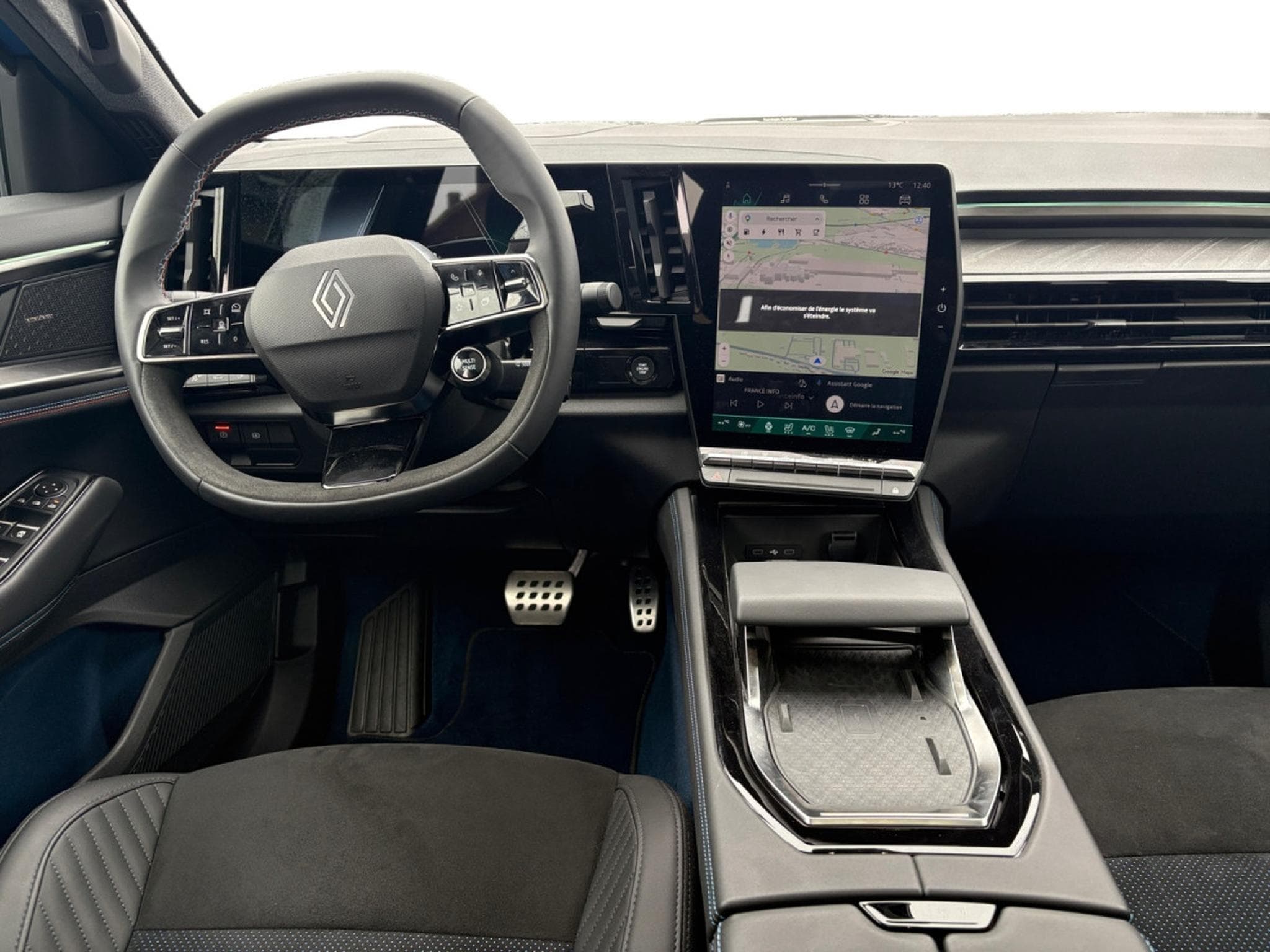 Renault Rafale 1.2 E-Tech atelier Alpine E-Tech 4x4 plug-in hybrid 300 hp (2025) - Foto 9