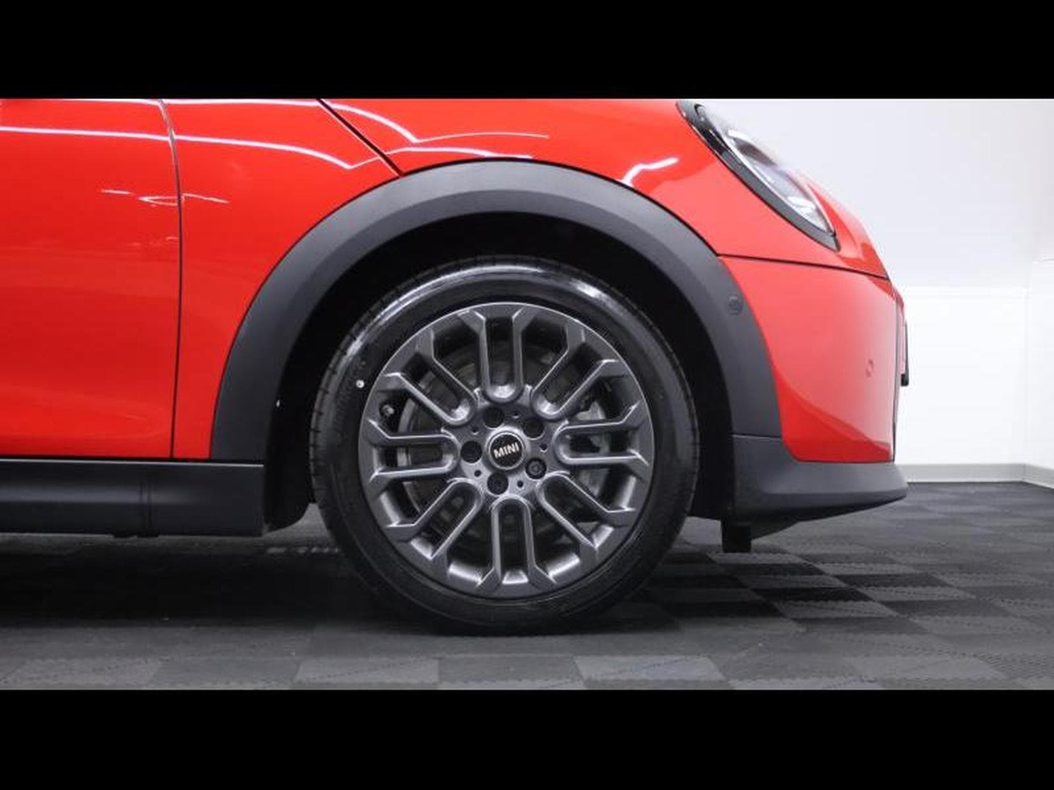 MINI Cooper 1.5 156 steptronic 3 portes (2024) - Foto 9