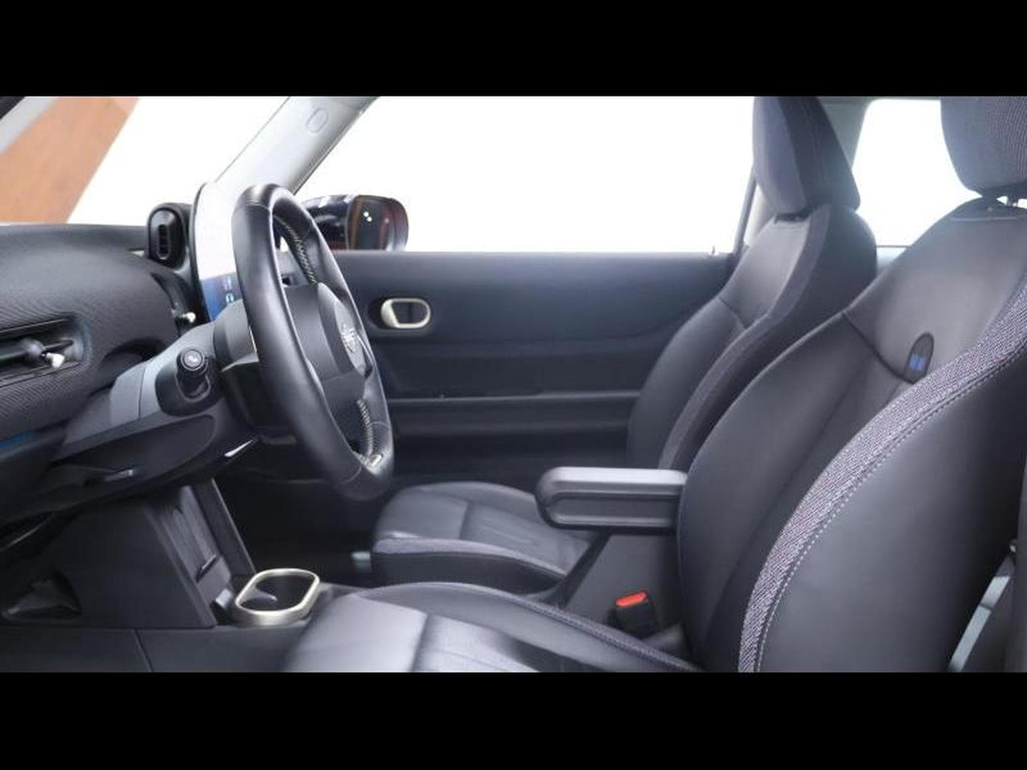 MINI Cooper 1.5 156 steptronic 3 portes (2024) - Foto 15
