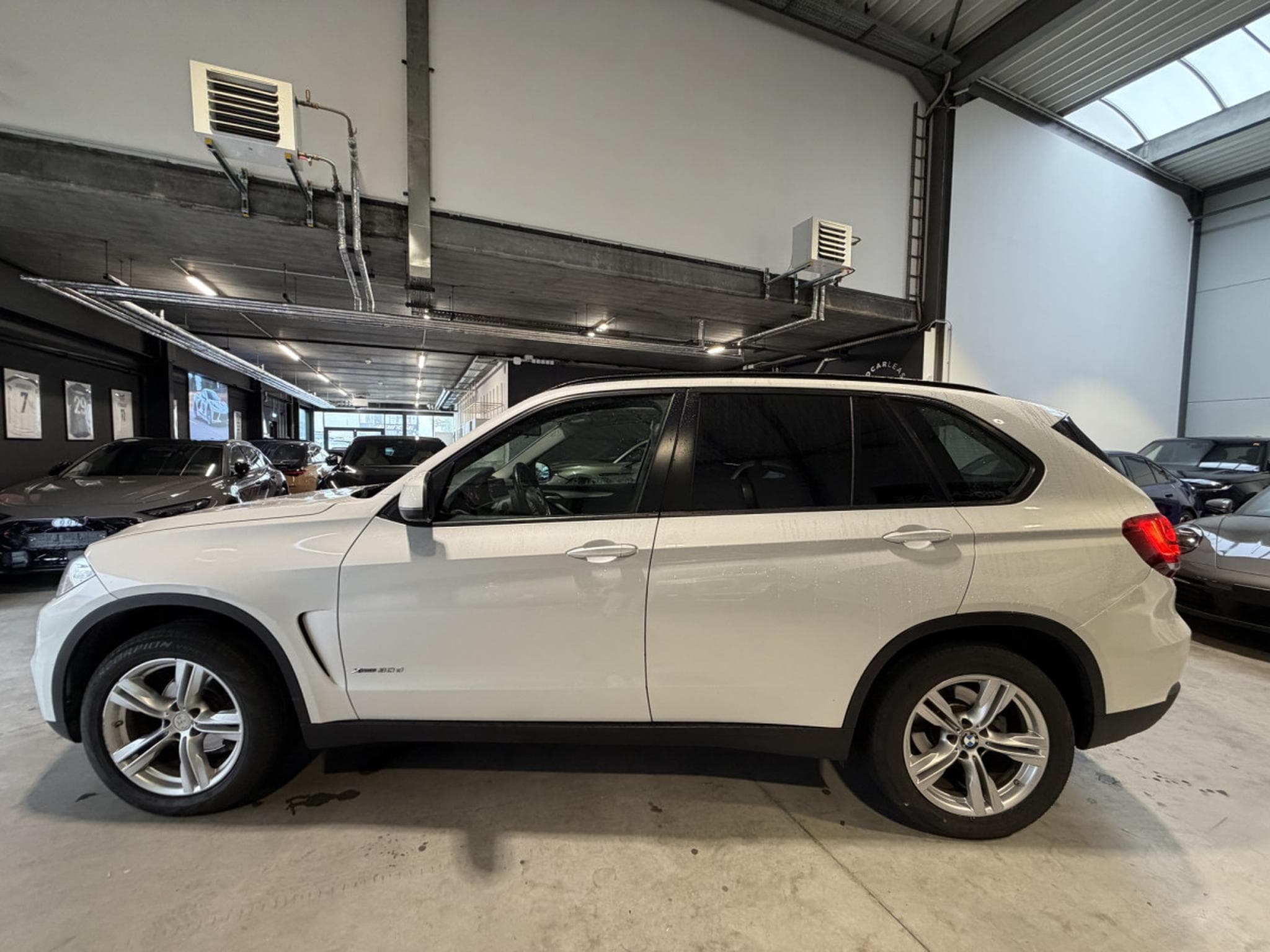 BMW X5 X5 xDrive 30 d/ /7Sitzer/Toit ouvrant Pano/19/bi xénon/Leder (2014) - Foto 6