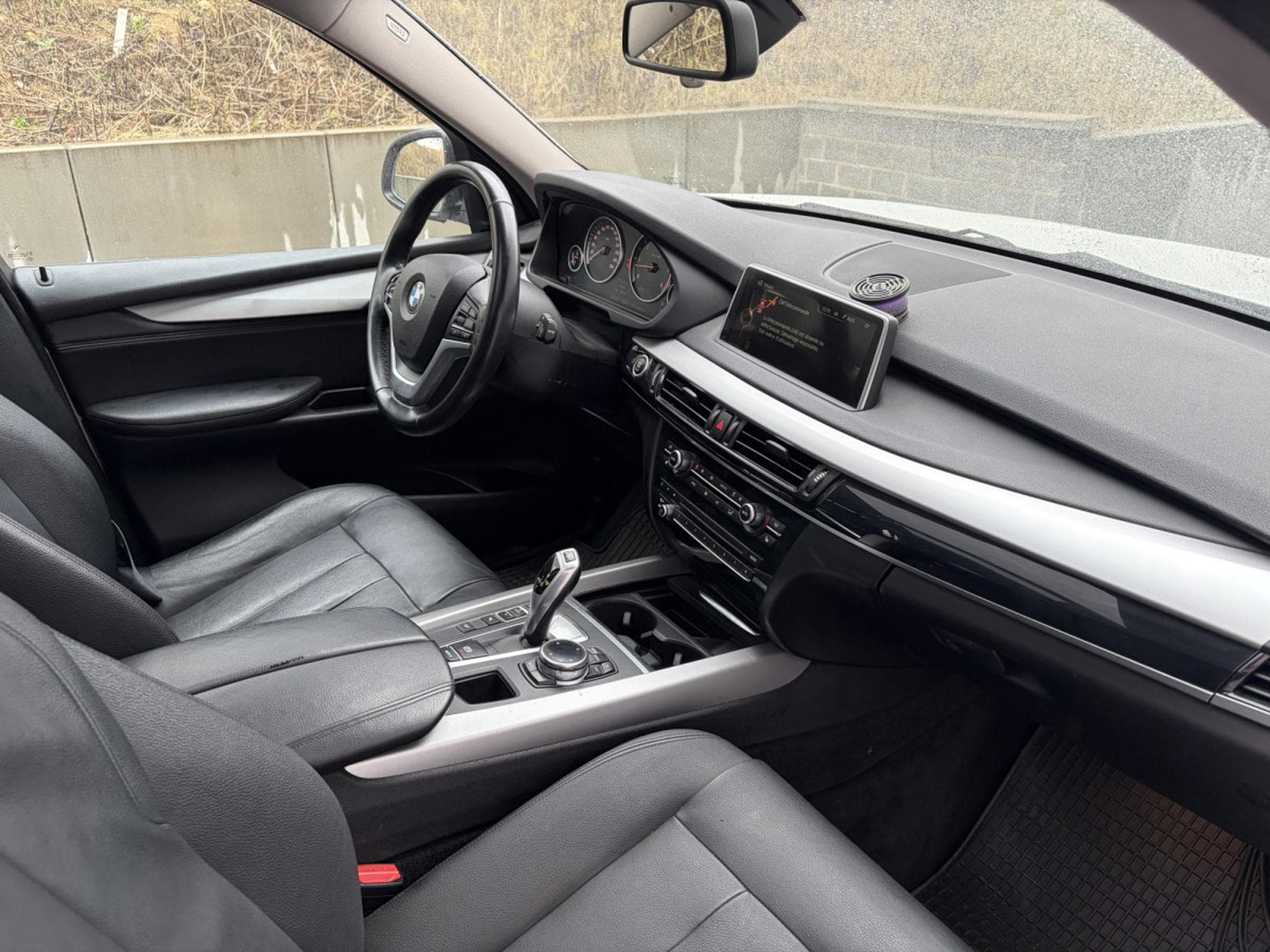 BMW X5 X5 xDrive 30 d/ /7Sitzer/Toit ouvrant Pano/19/bi xénon/Leder (2014) - Foto 22