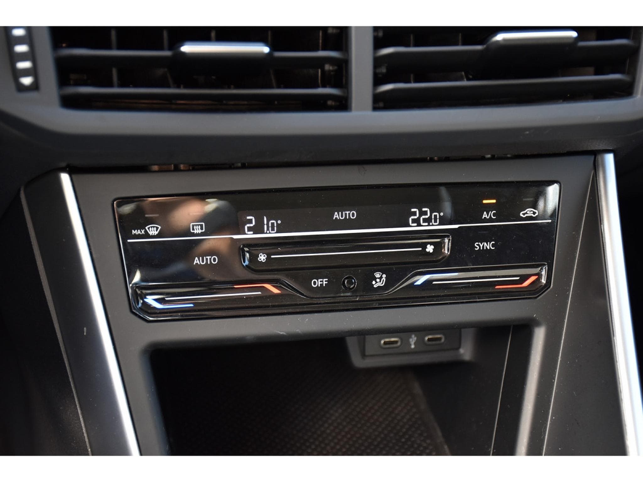 VW Taigo 1.0 TSI Life DSG GPS CLIMA PDC 1° MAIN (2023) - Foto 16