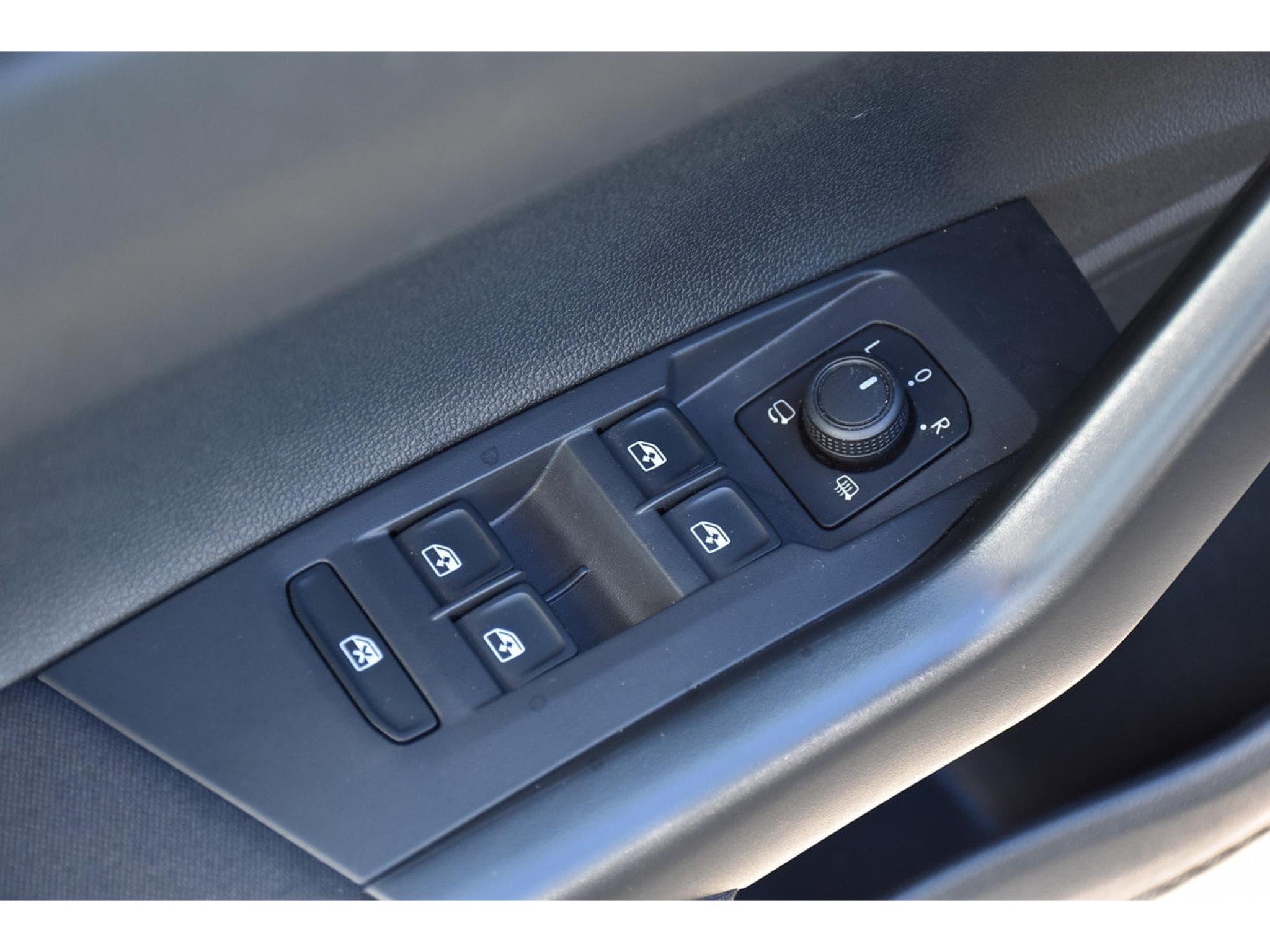 VW Taigo 1.0 TSI Life DSG GPS CLIMA PDC 1° MAIN (2023) - Foto 19