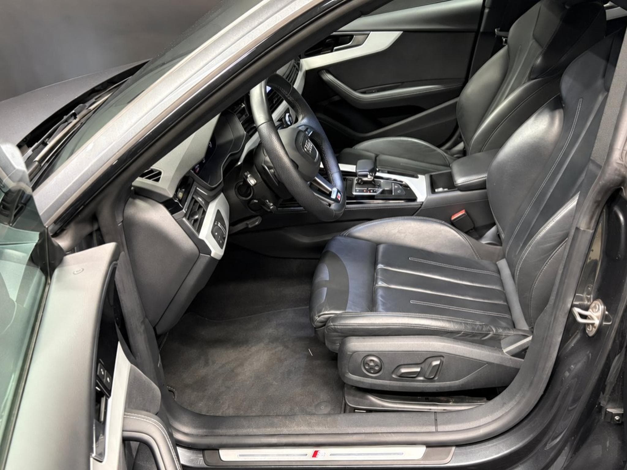 Audi A5 A5 Sportback 40 TFSI S line S-tronic (2023) - Photo 7
