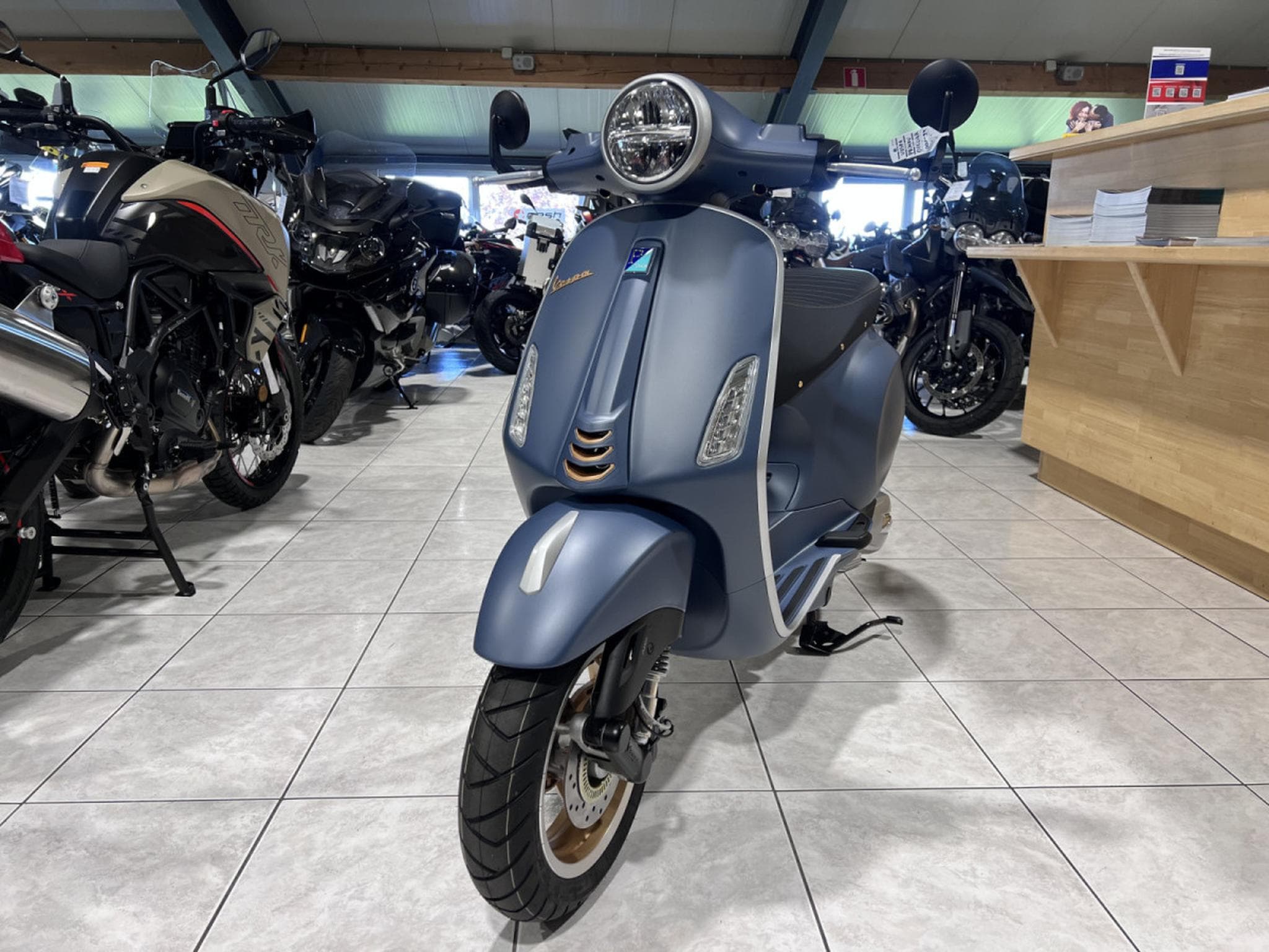 Vespa Primavera Officina 8 (2026) - Photo 2