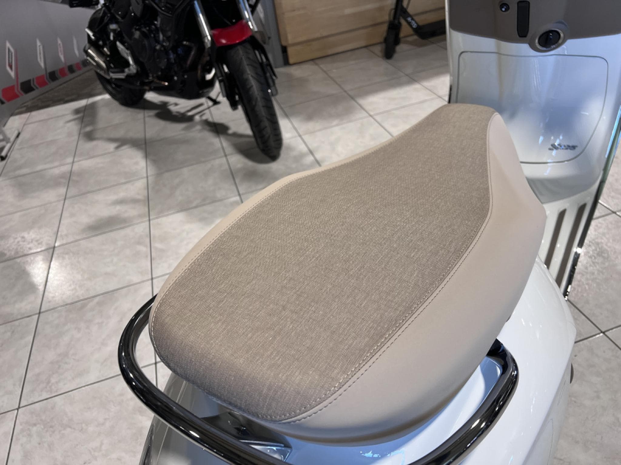 Vespa Primavera S (2026) - Photo 5