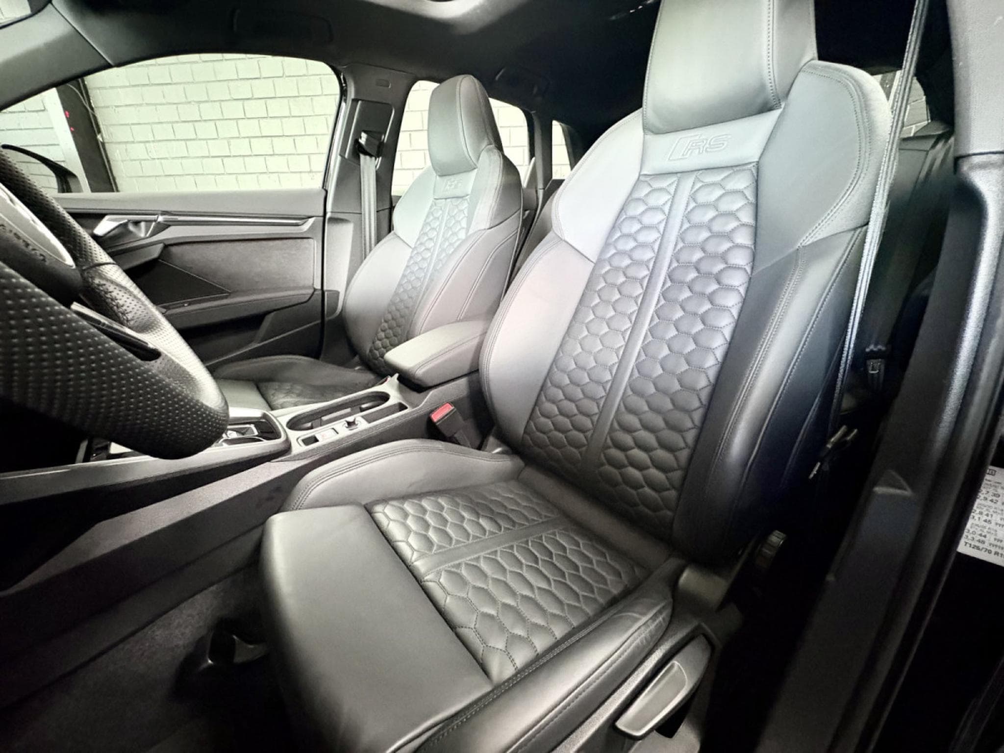 Audi RS3 Sportback Quattro 2.5 TFSI 400 CV *PANO* B&O*  MATRIX* ECHAP (2023) - Photo 7