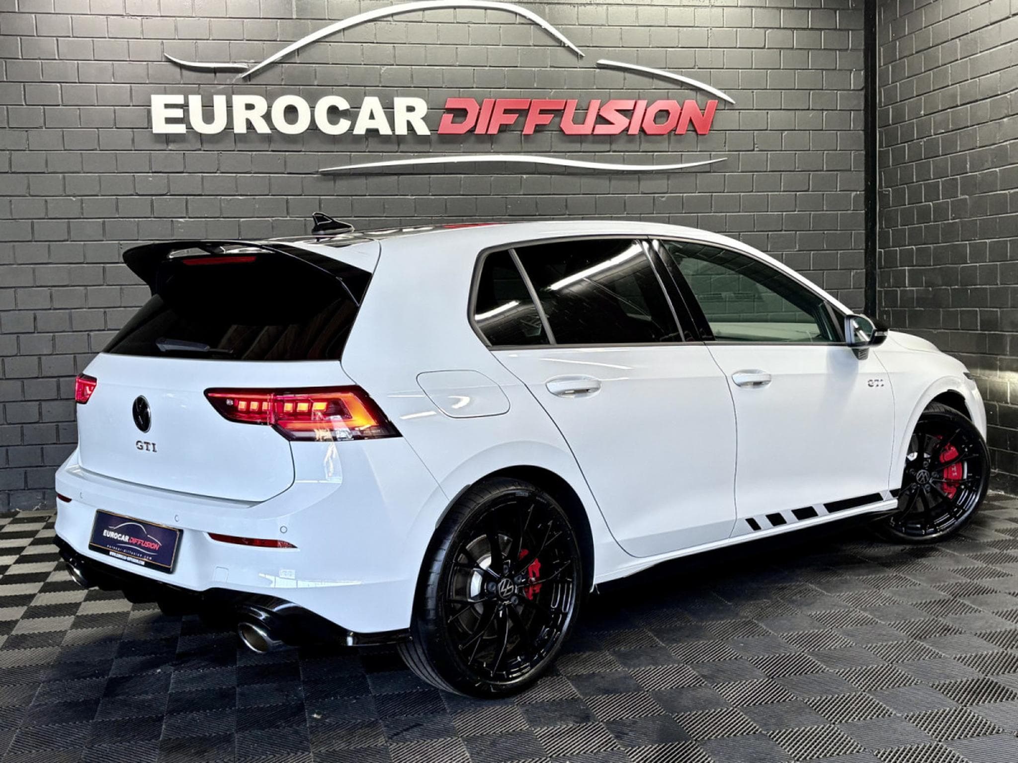 VW Golf GTI PHASE 2 Clubsport 2.0 TSI 300 CV DSG7 * DCC * MATRIX * (2026) - Photo 6
