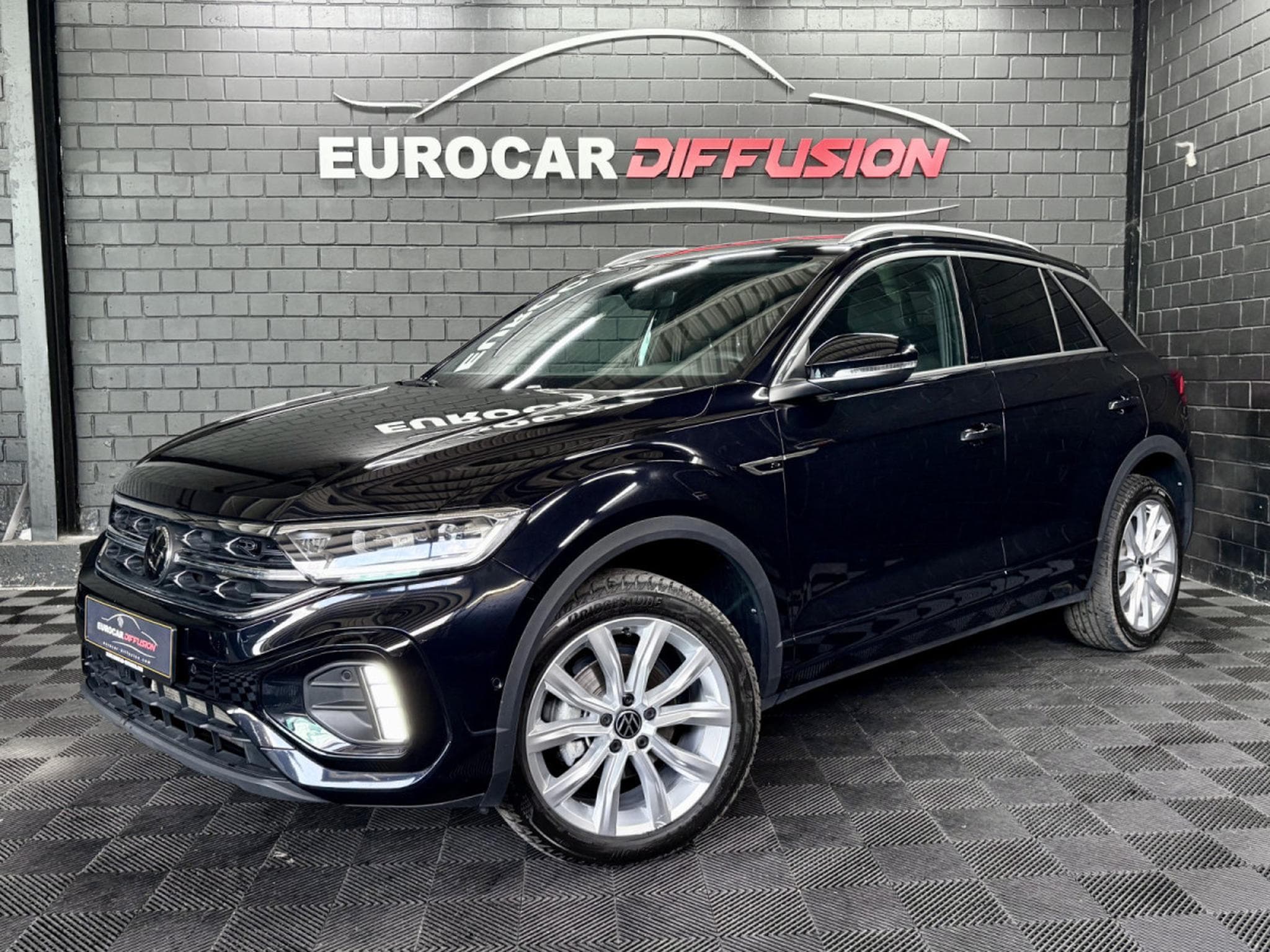 VW T-Roc R-Line Edition 1.5 TSI 150 CV DSG7 *ACC* CAM * HAYON * (2025) - Photo 1
