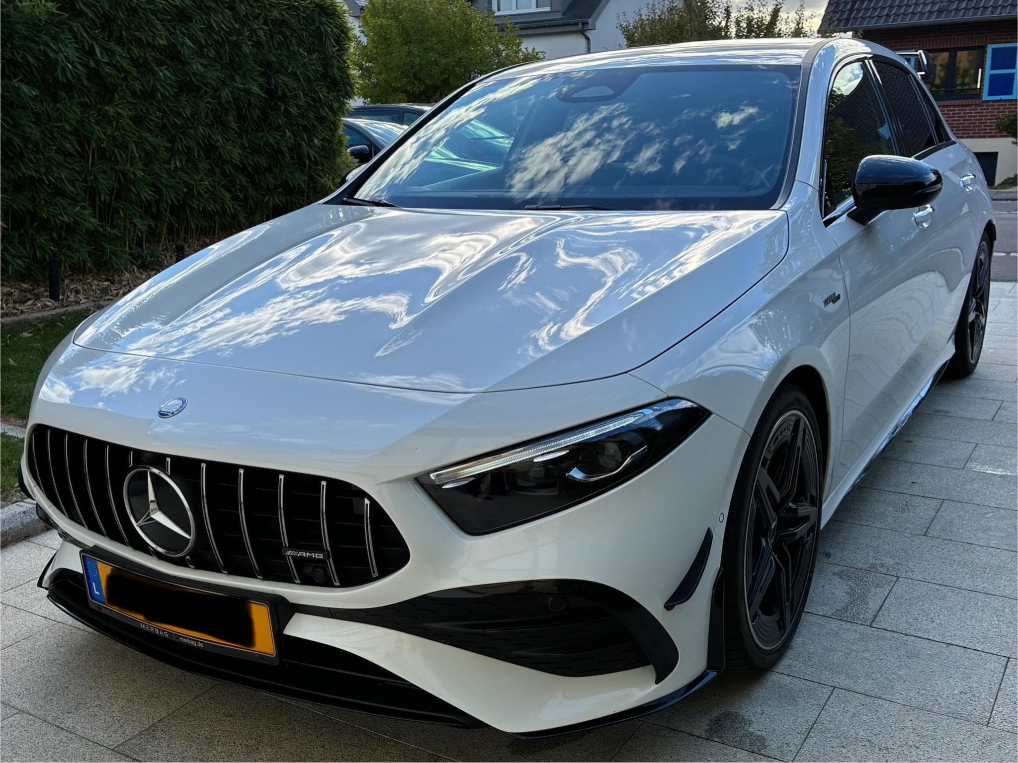 Mercedes A 35 AMG A35 AMG 4Matic Speedshift DCT8G Facelift (2023) - Photo 3