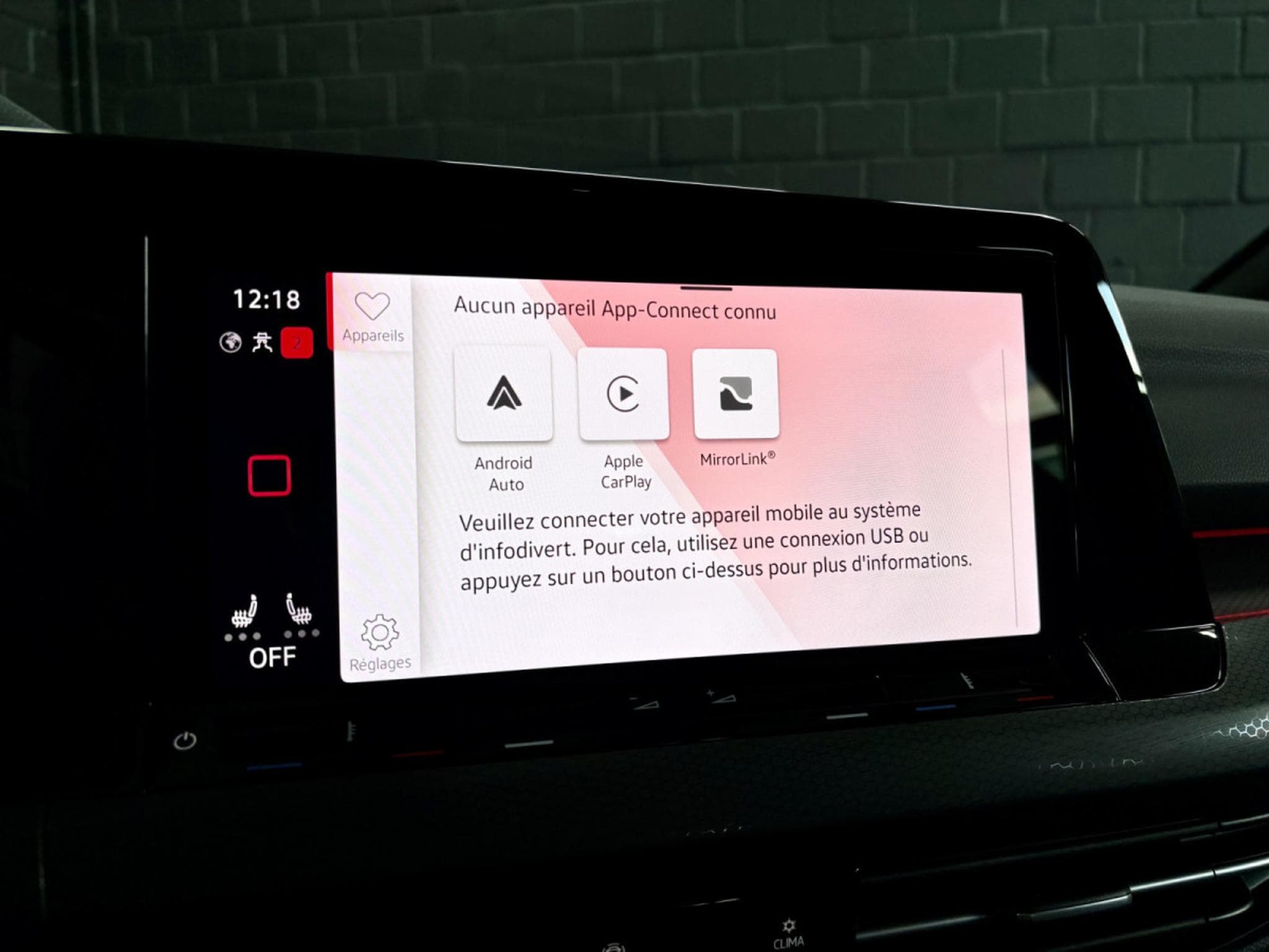 VW Golf GTI 2.0 TSI 245CV DSG7  * MATRIX * BLACK STYLE* CAM* (2023) - Photo 16