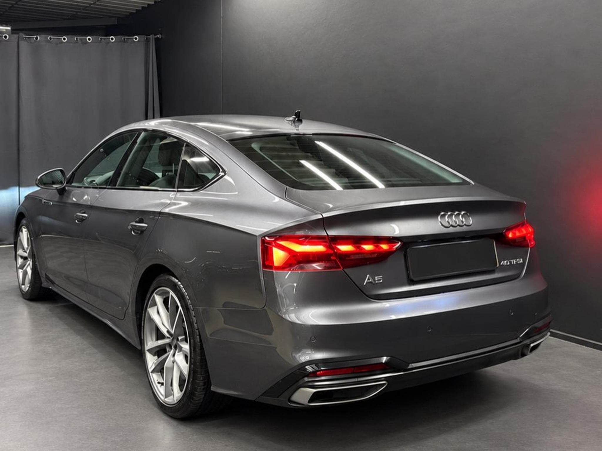 Audi A5 A5 Sportback 40 TFSI S line S-tronic (2023) - Photo 5