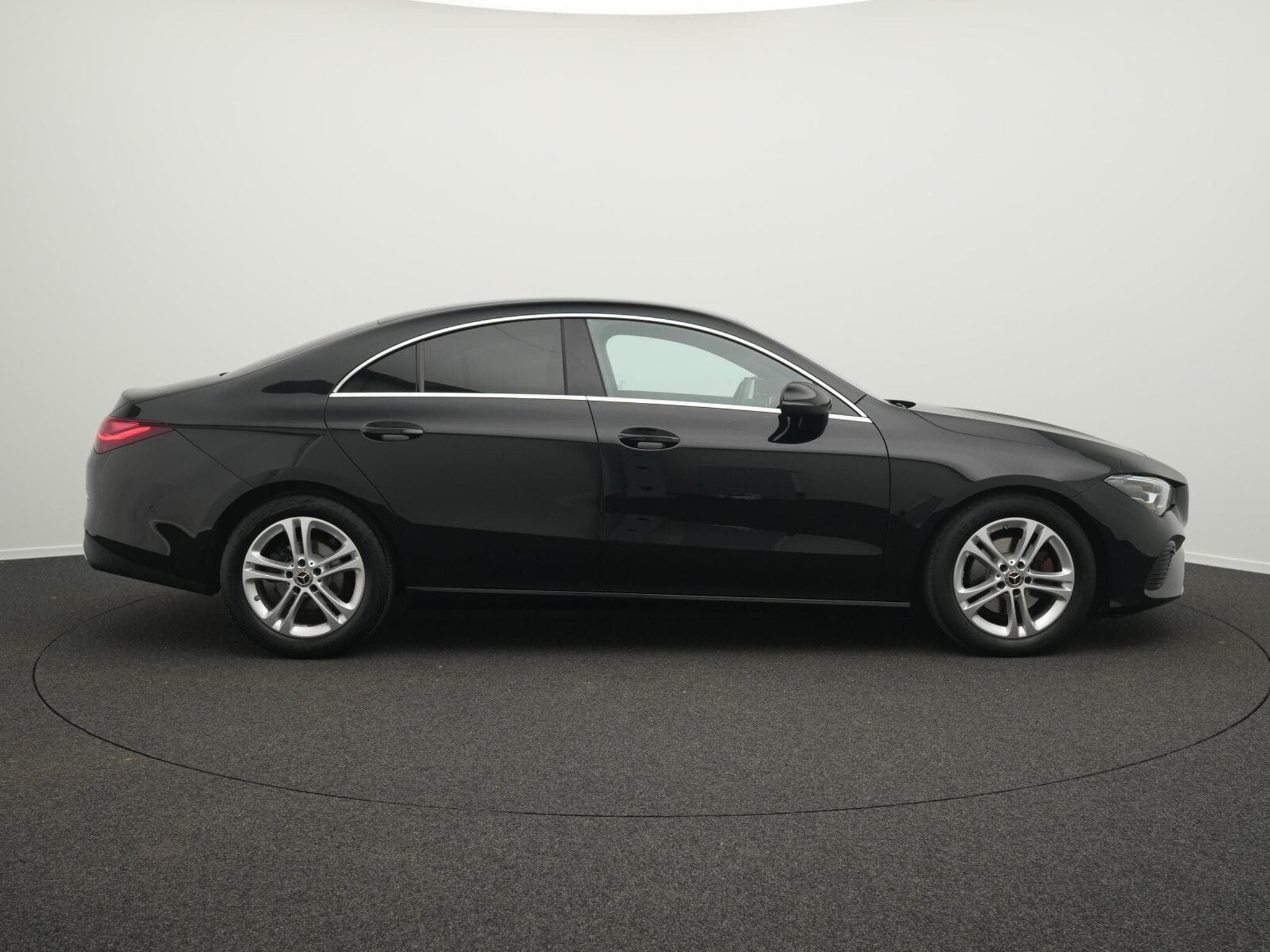 Mercedes CLA 180 Progressive LED+Kamera+Totw (2024) - Foto 5