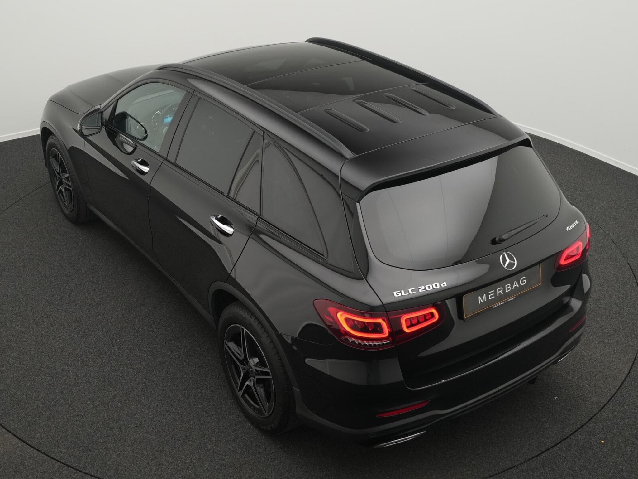 Mercedes GLC 200 d 4M AMG-Line LED+Pano+Keyless+Night (2022) - Foto 13