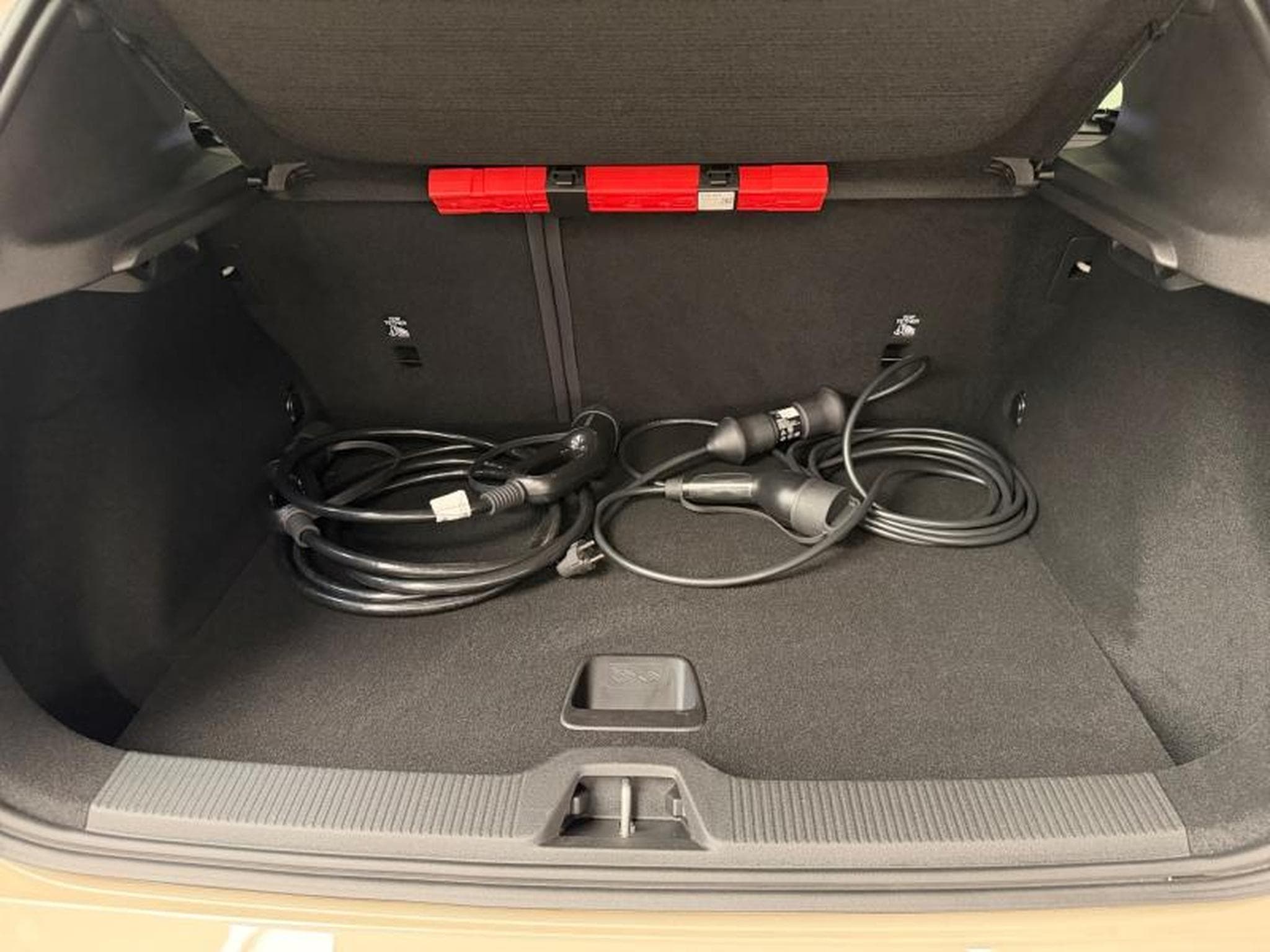 Volvo EX30 Plus BLACK EDITION P5 Long Range / Électrique 2026 (2025) - Photo 19
