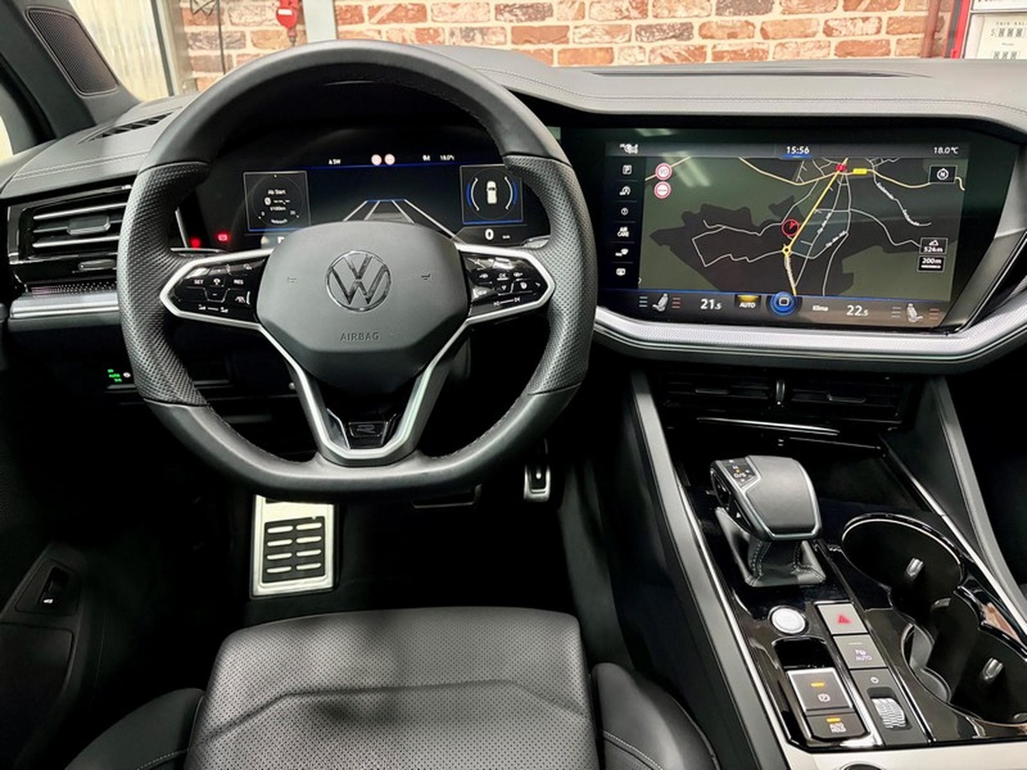 VW Touareg Touareg 3.0 TDi V6 231cv Auto 4x4 R-LINE (2023) - Photo 4