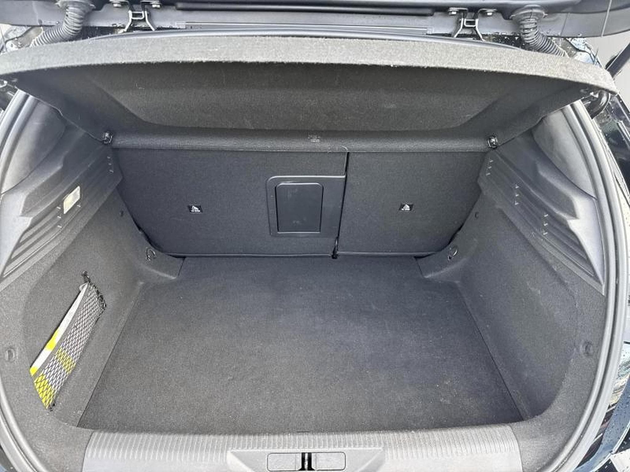 Peugeot 308 GT (2023) - Photo 17