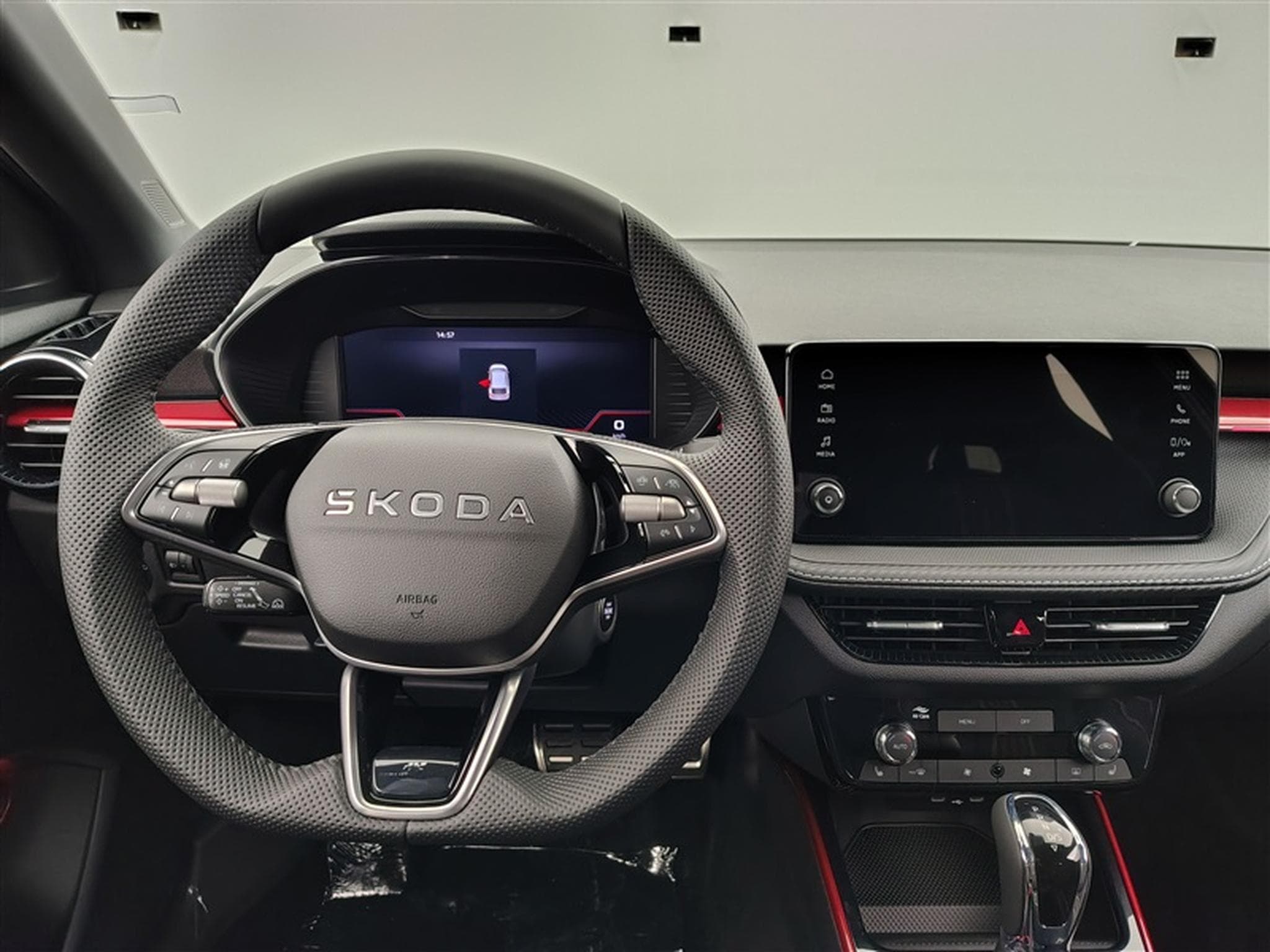 Skoda Fabia 1.0 TSI 115cv DSG MonteCarlo CARPLAY / FULL LED / CAMERA (2026) - Photo 9