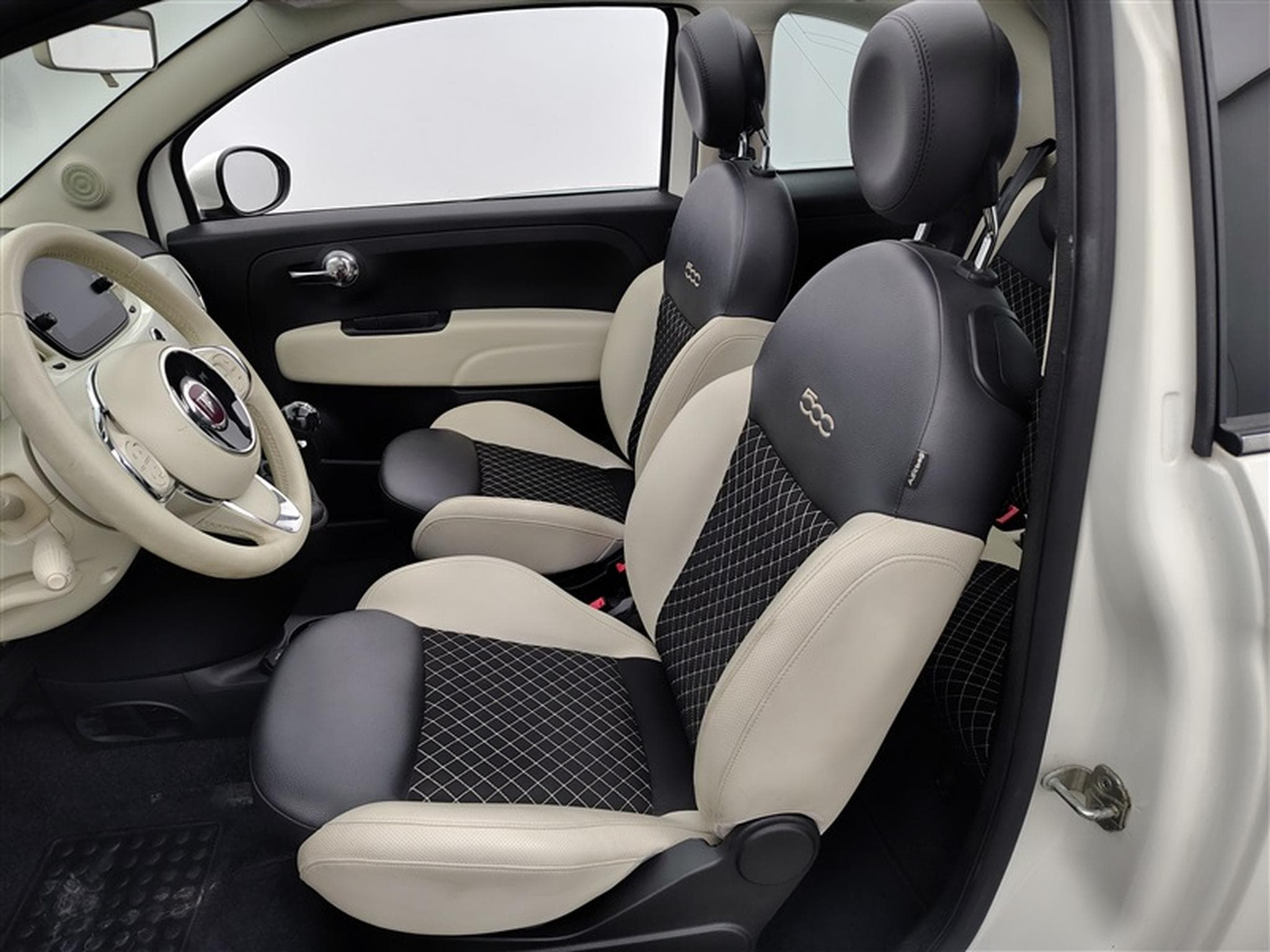 Fiat 500 1.0i MHEV Dolcevita CARPLAY / CLIM AUTO / CUIR PARTIEL (2022) - Photo 7