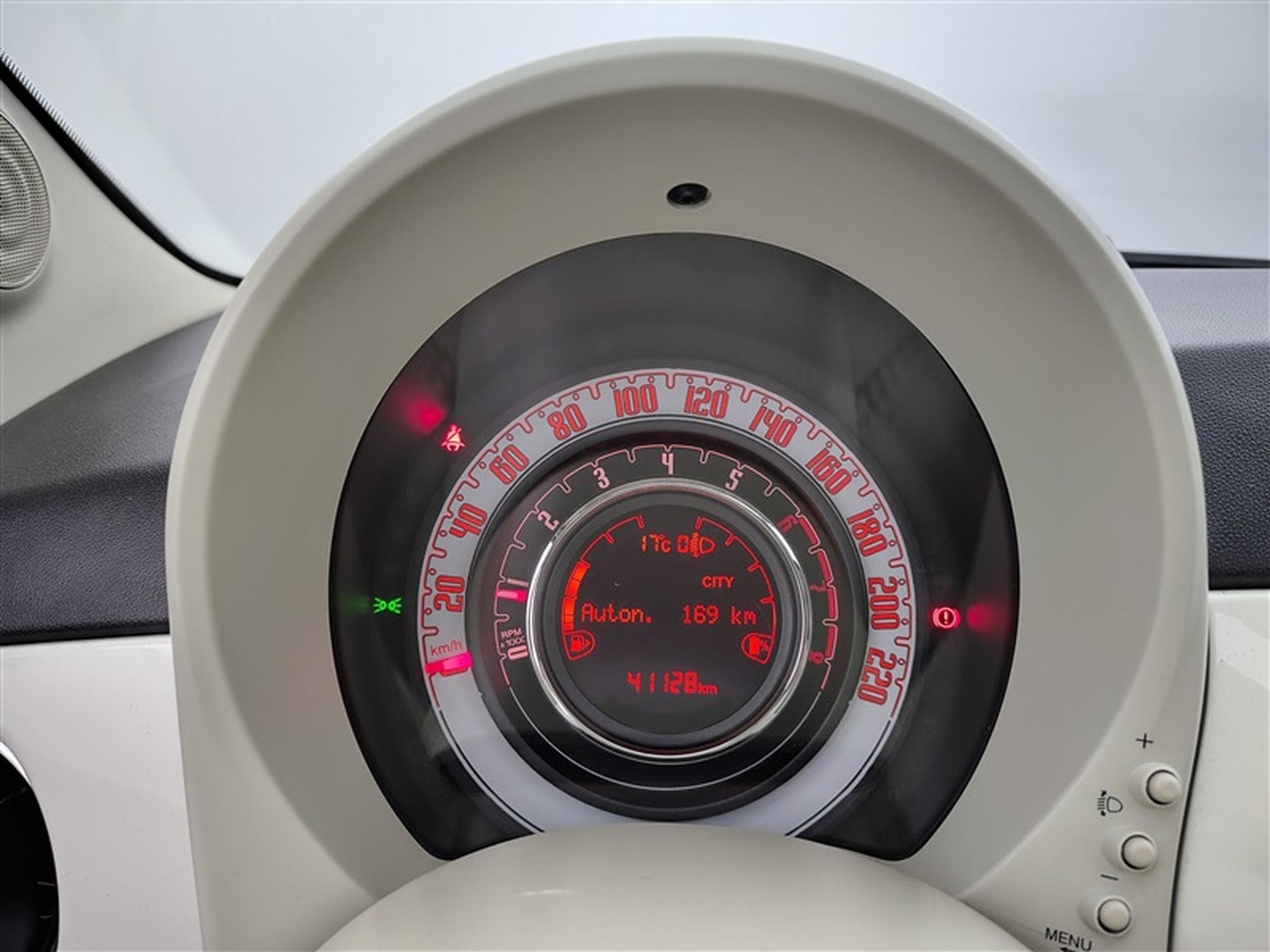 Fiat 500 1.0i MHEV Dolcevita CARPLAY / CLIM AUTO / CUIR PARTIEL (2022) - Photo 10