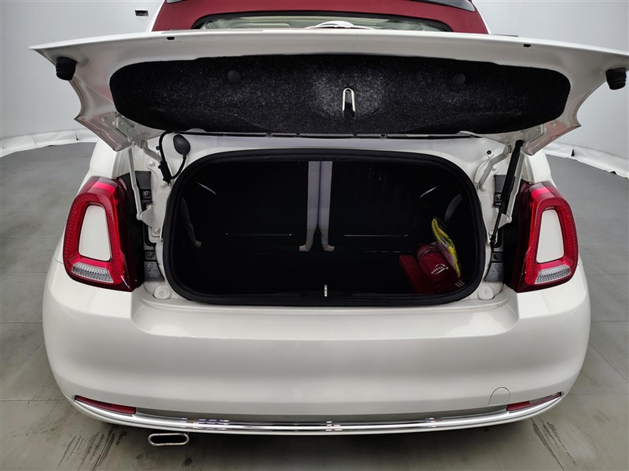 Fiat 500 1.0i MHEV Dolcevita CARPLAY / CLIM AUTO / CUIR PARTIEL (2022) - Photo 14