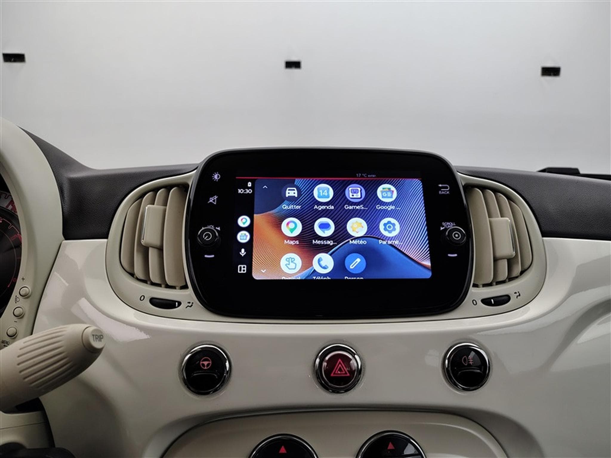 Fiat 500 1.0i MHEV Dolcevita CARPLAY / CLIM AUTO / CUIR PARTIEL (2022) - Photo 19