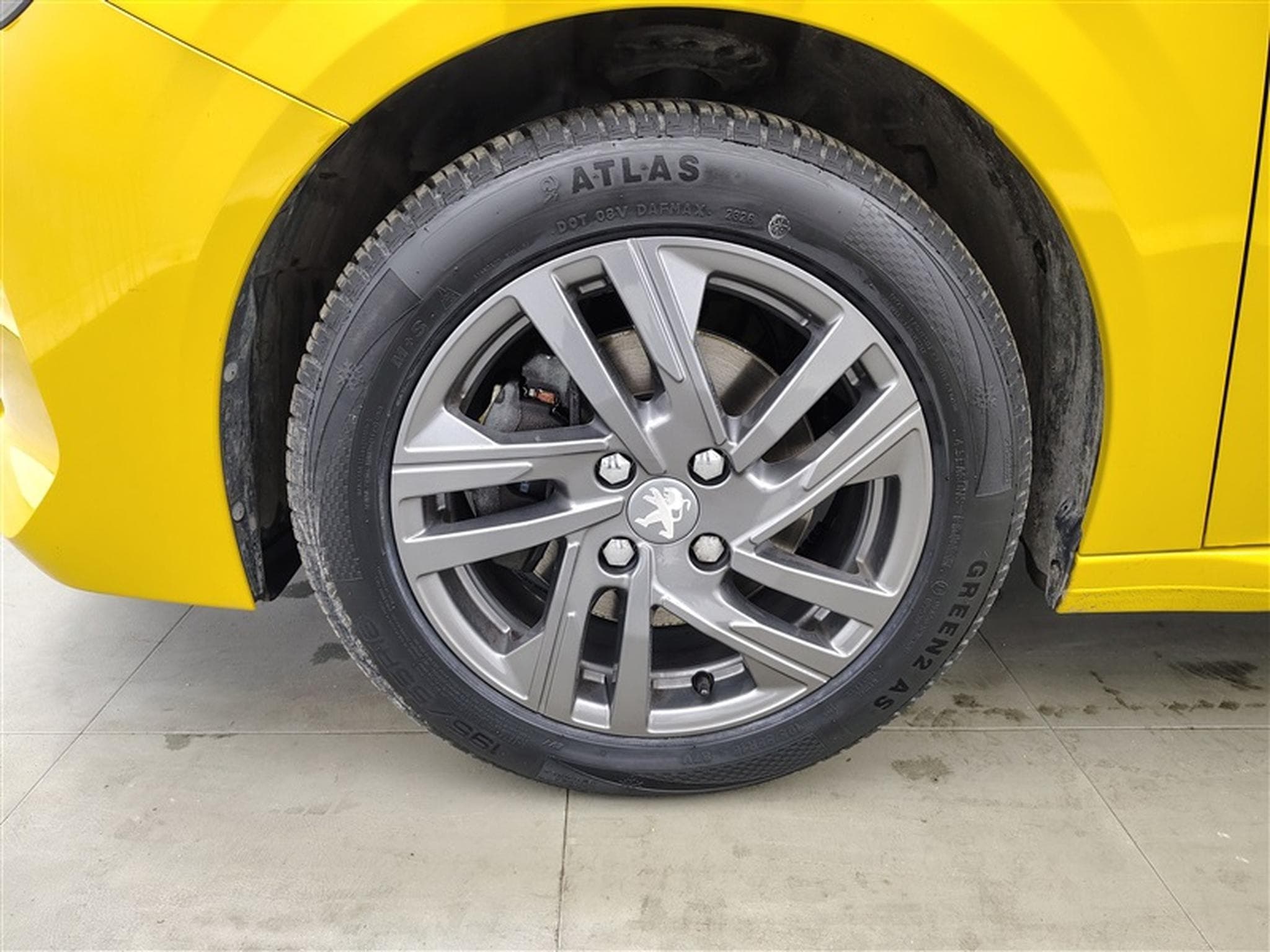Peugeot 208 1.2i Active Pack *NAVI/FULL LED/PDC/JA16* (2021) - Photo 6