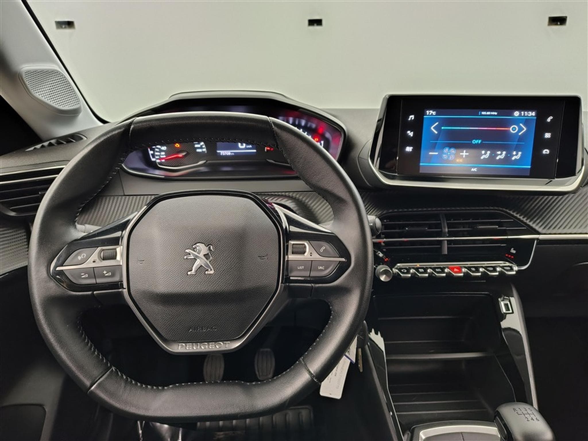 Peugeot 208 1.2i Active Pack *NAVI/FULL LED/PDC/JA16* (2021) - Photo 9