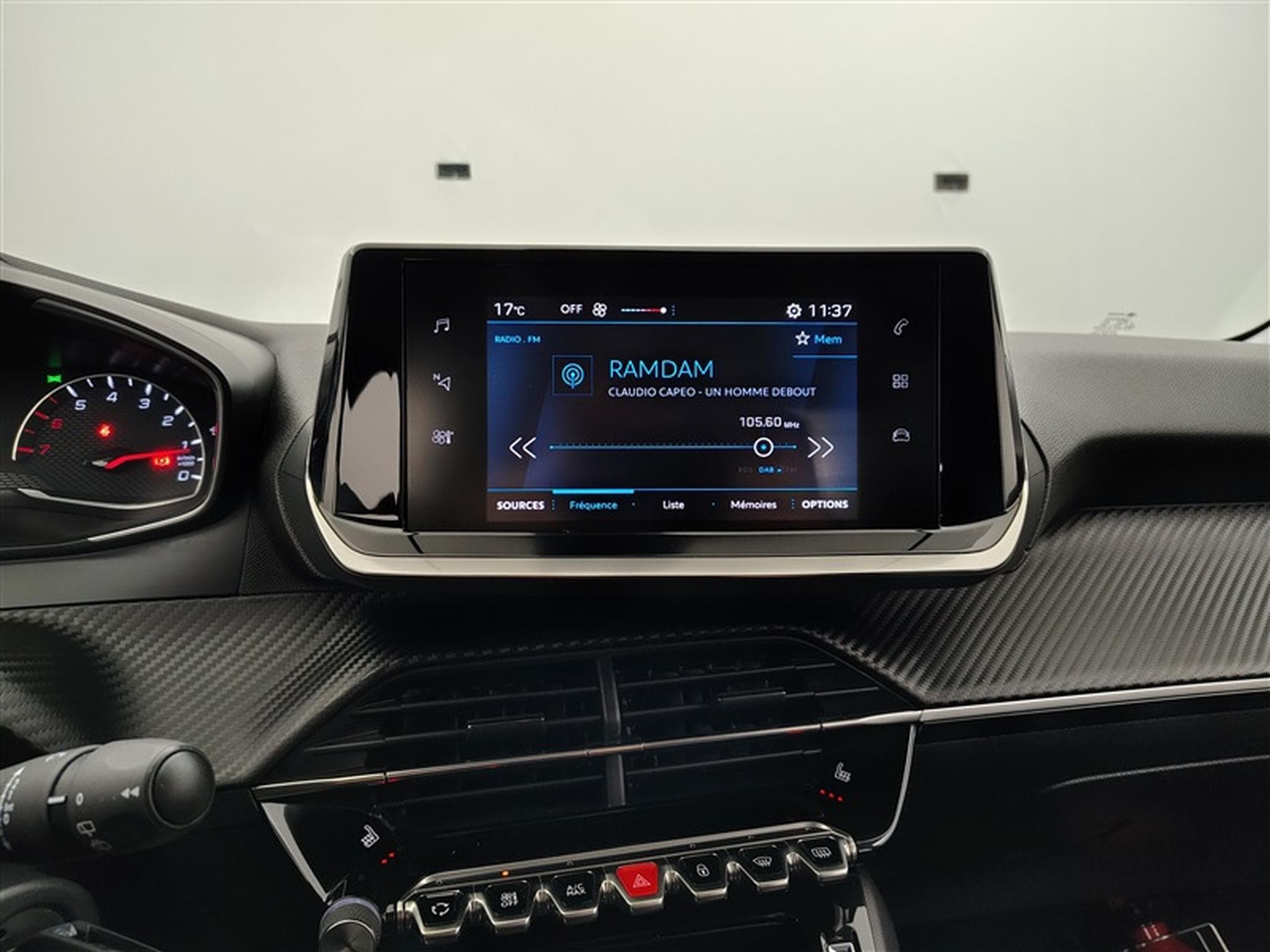 Peugeot 208 1.2i Active Pack *NAVI/FULL LED/PDC/JA16* (2021) - Photo 11