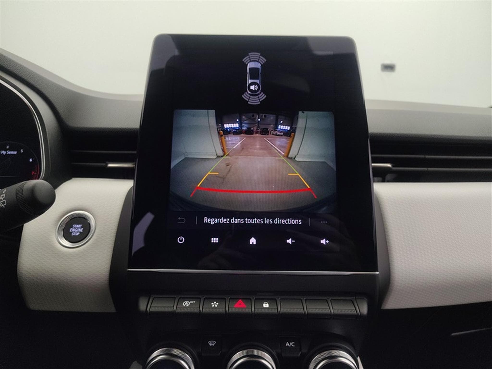 Renault Clio 1.0 TCe Techno Navi / Led / CAMERA (2023) - Photo 18