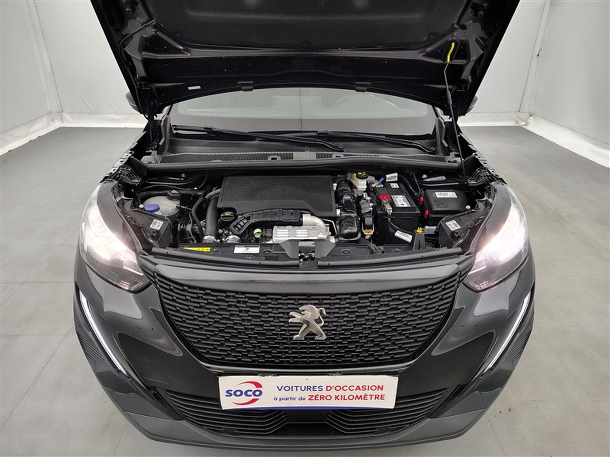 Peugeot 2008 1.2 Active Pack 130CV/NAVI/LED/JA16/PDC (2023) - Photo 19
