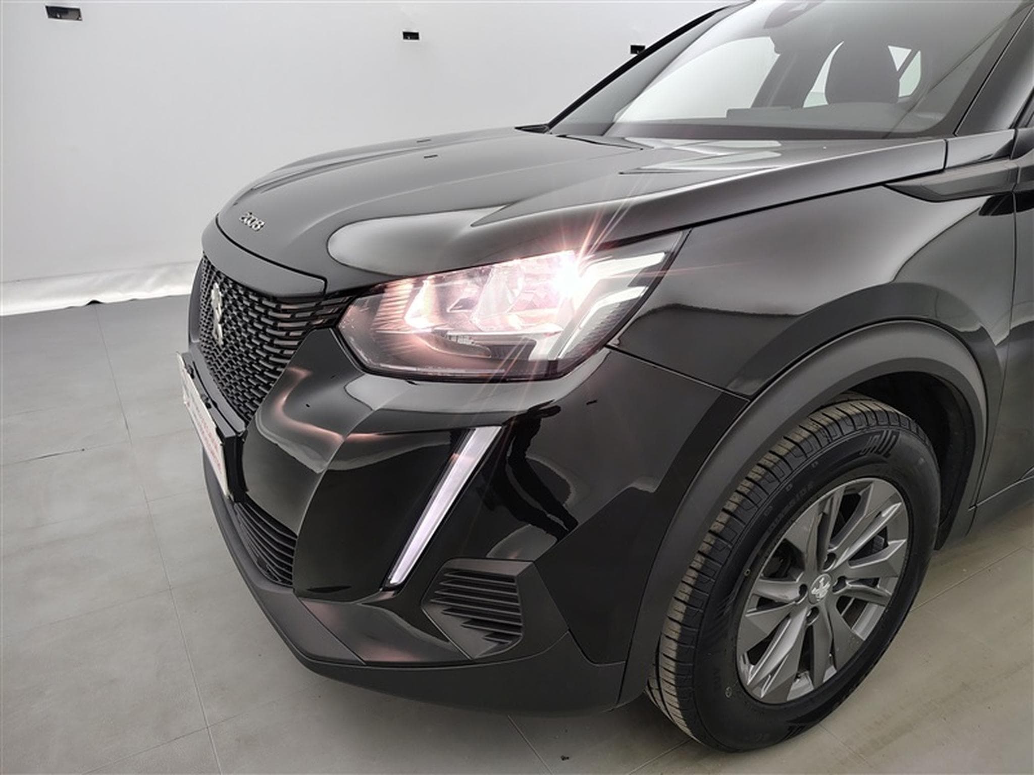 Peugeot 2008 1.2 Active Pack 130CV/NAVI/LED/JA16/PDC (2023) - Photo 15