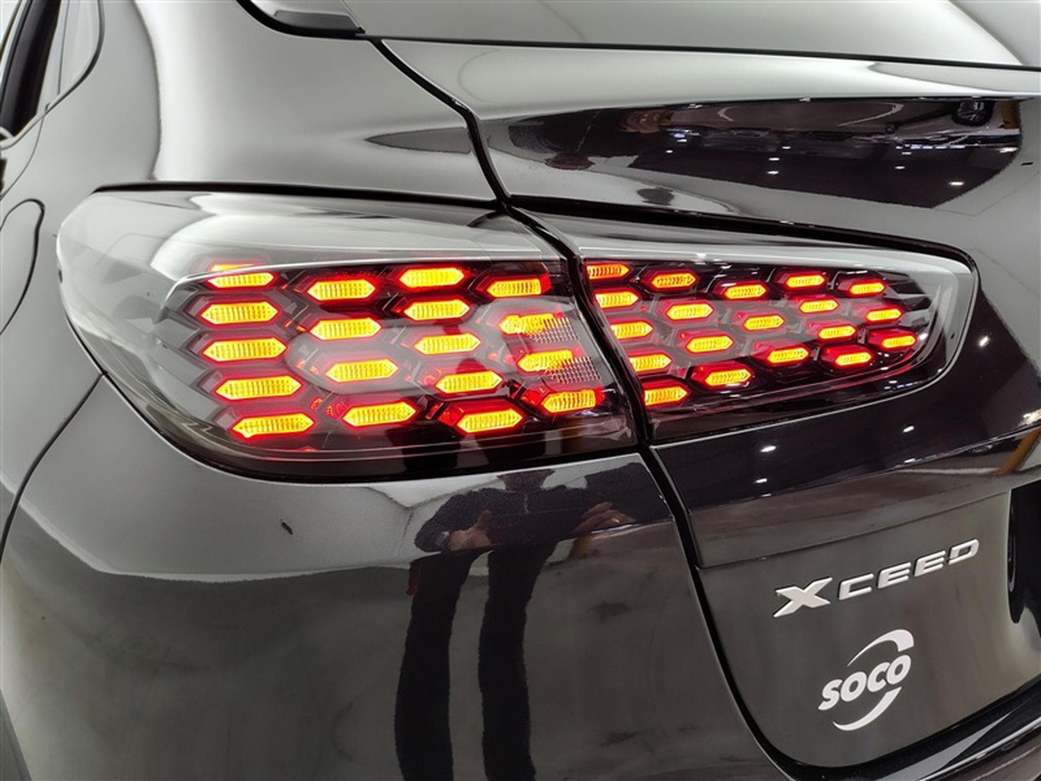 Kia XCeed 1.6 CRDI GT Line MHEV DCT (2023) - Photo 16