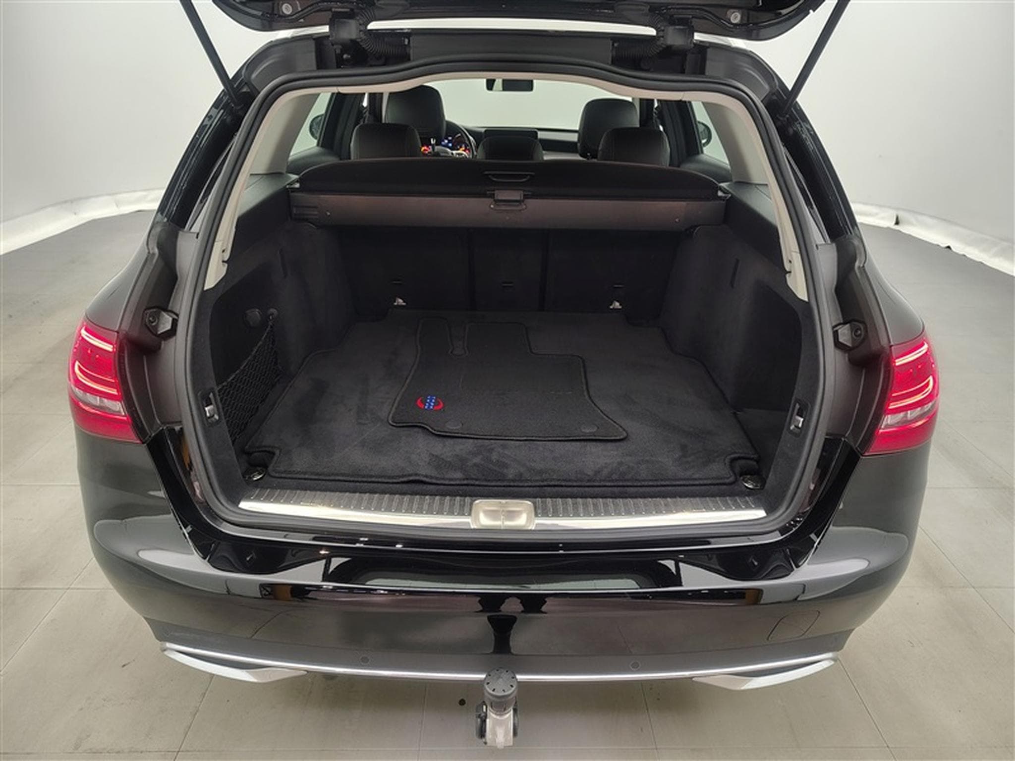 Mercedes C 180 C 180 d  Navi / Led / PDC av+ar (2021) - Photo 14