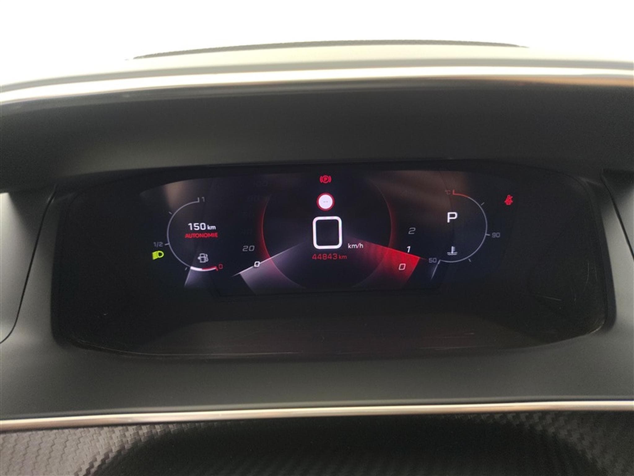 Peugeot 2008 1.5 BlueHDi GT S&S (EU6.3) (2021) - Photo 10