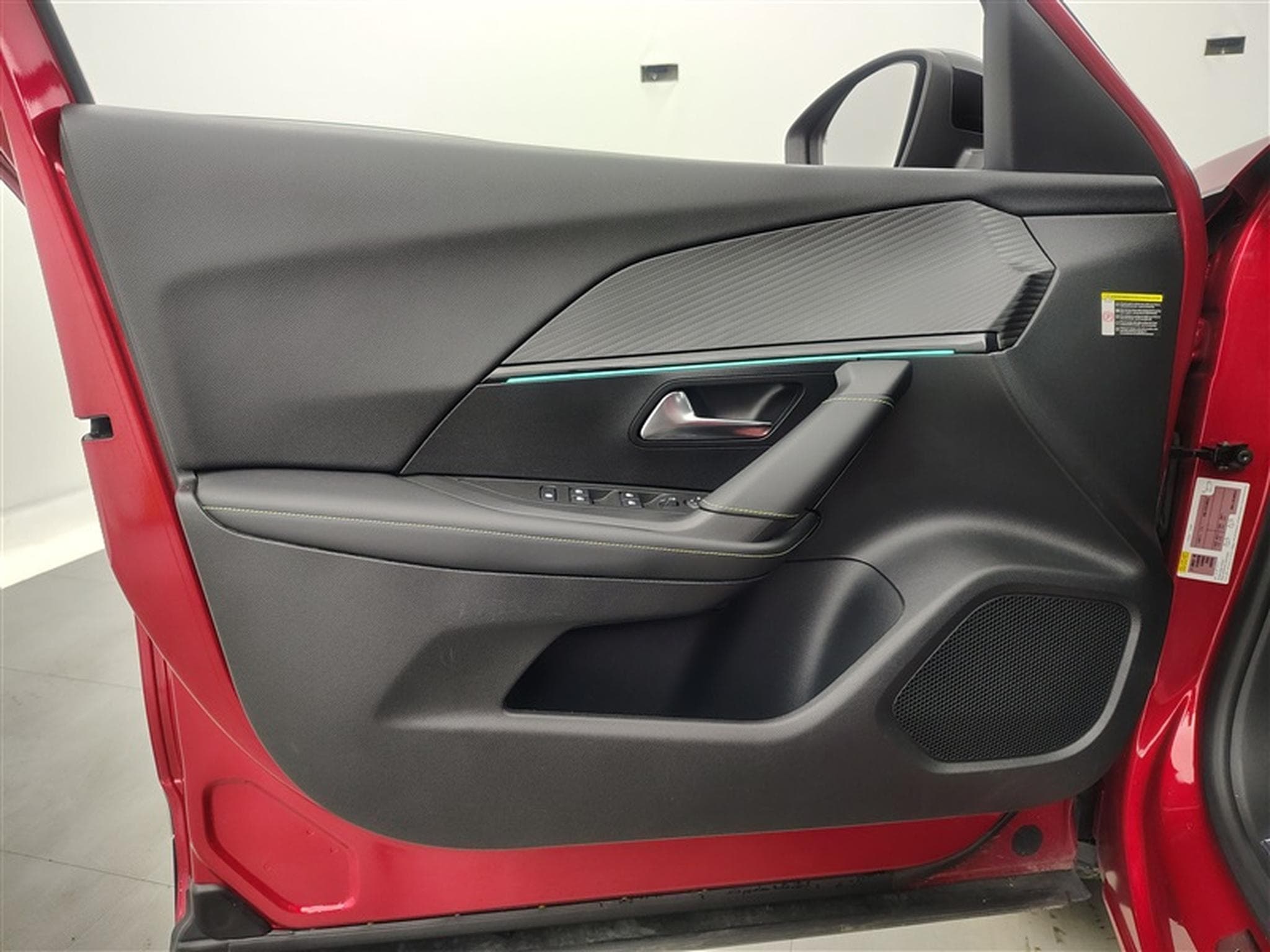 Peugeot 2008 1.5 BlueHDi GT S&S (EU6.3) (2021) - Photo 17