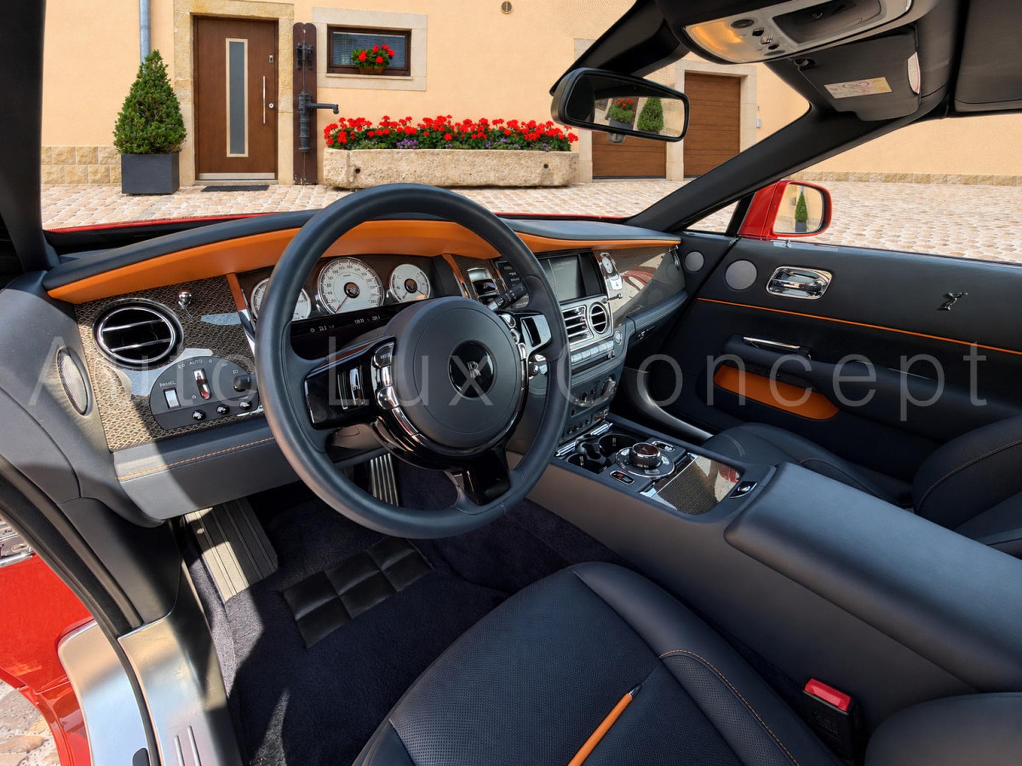 Rolls-Royce Dawn 6.6 V12 Black Badge 600 ch (2022) - Photo 8