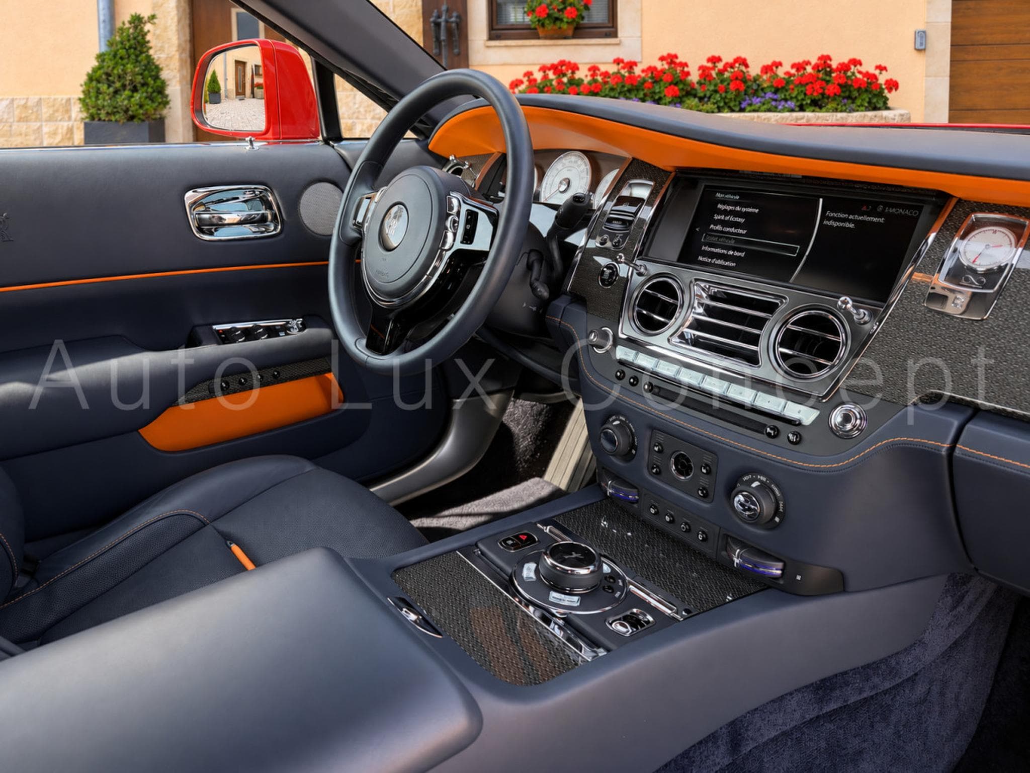 Rolls-Royce Dawn 6.6 V12 Black Badge 600 ch (2022) - Photo 9