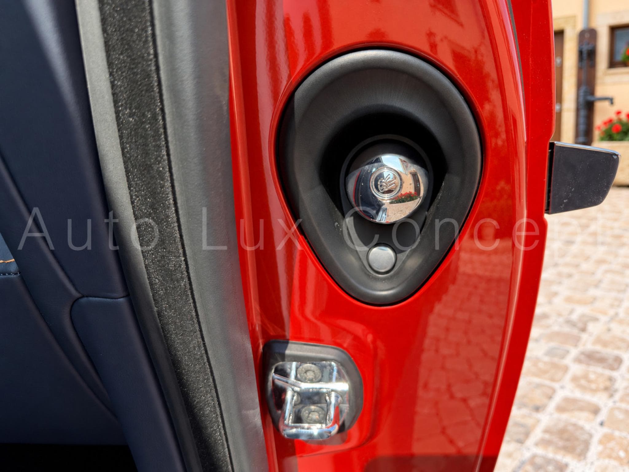 Rolls-Royce Dawn 6.6 V12 Black Badge 600 ch (2022) - Photo 20
