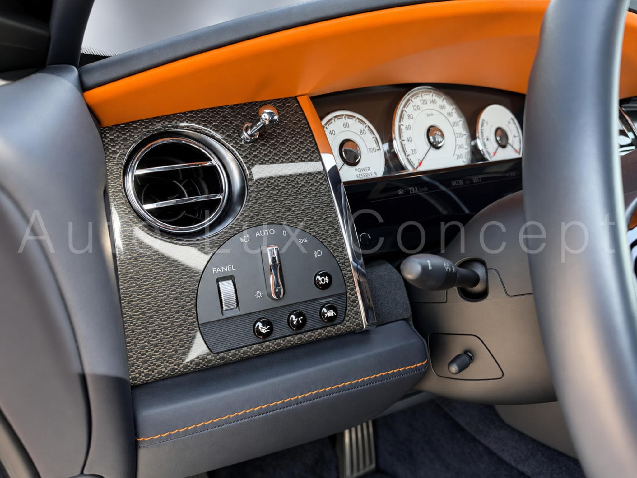 Rolls-Royce Dawn 6.6 V12 Black Badge 600 ch (2022) - Photo 21