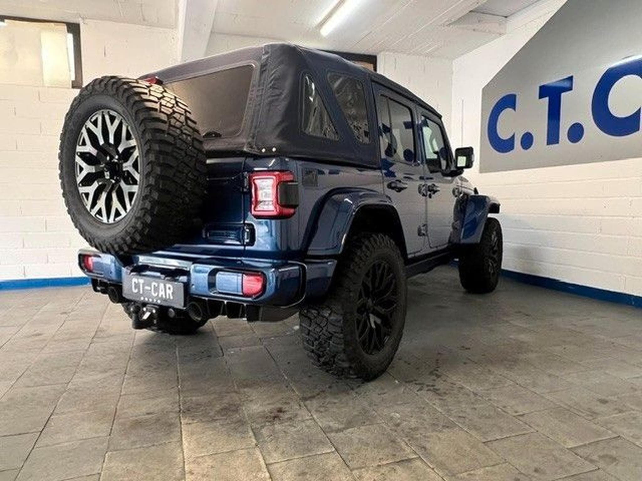 Jeep Wrangler BRUT - Cabrio/Hardtop - Hybrid - 1H (2023) - Photo 5