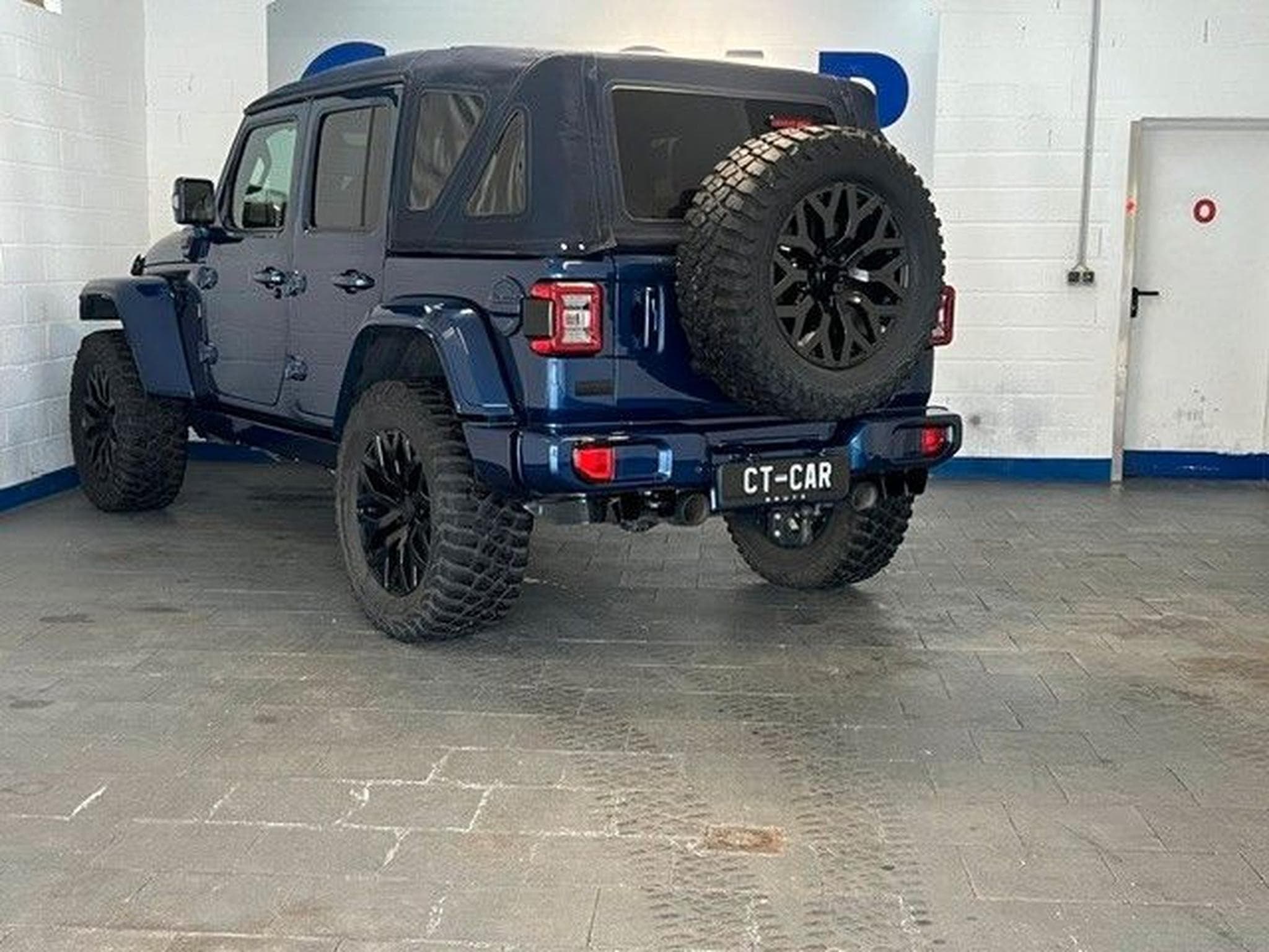 Jeep Wrangler BRUT - Cabrio/Hardtop - Hybrid - 1H (2023) - Photo 6