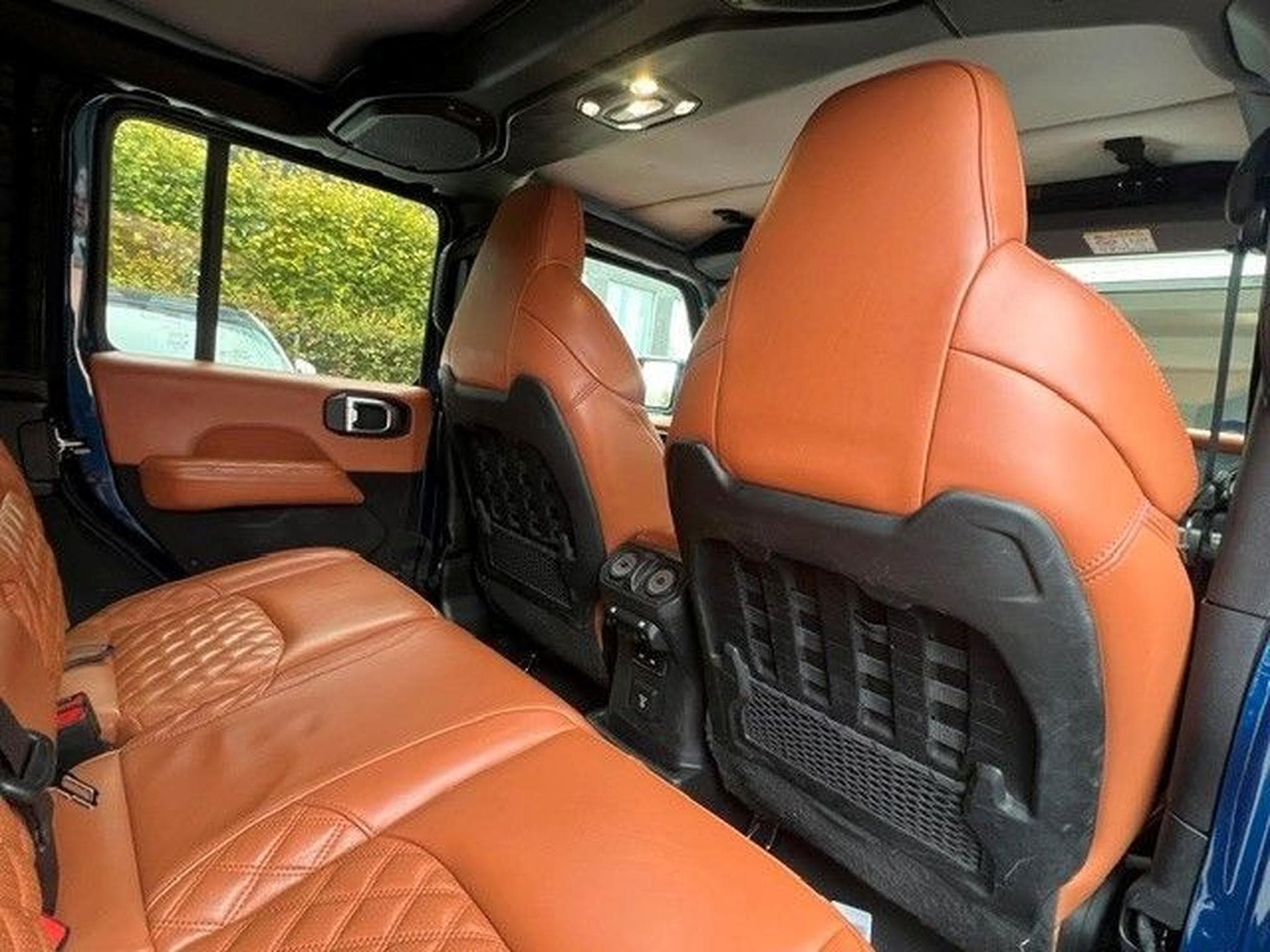 Jeep Wrangler BRUT - Cabrio/Hardtop - Hybrid - 1H (2023) - Photo 13
