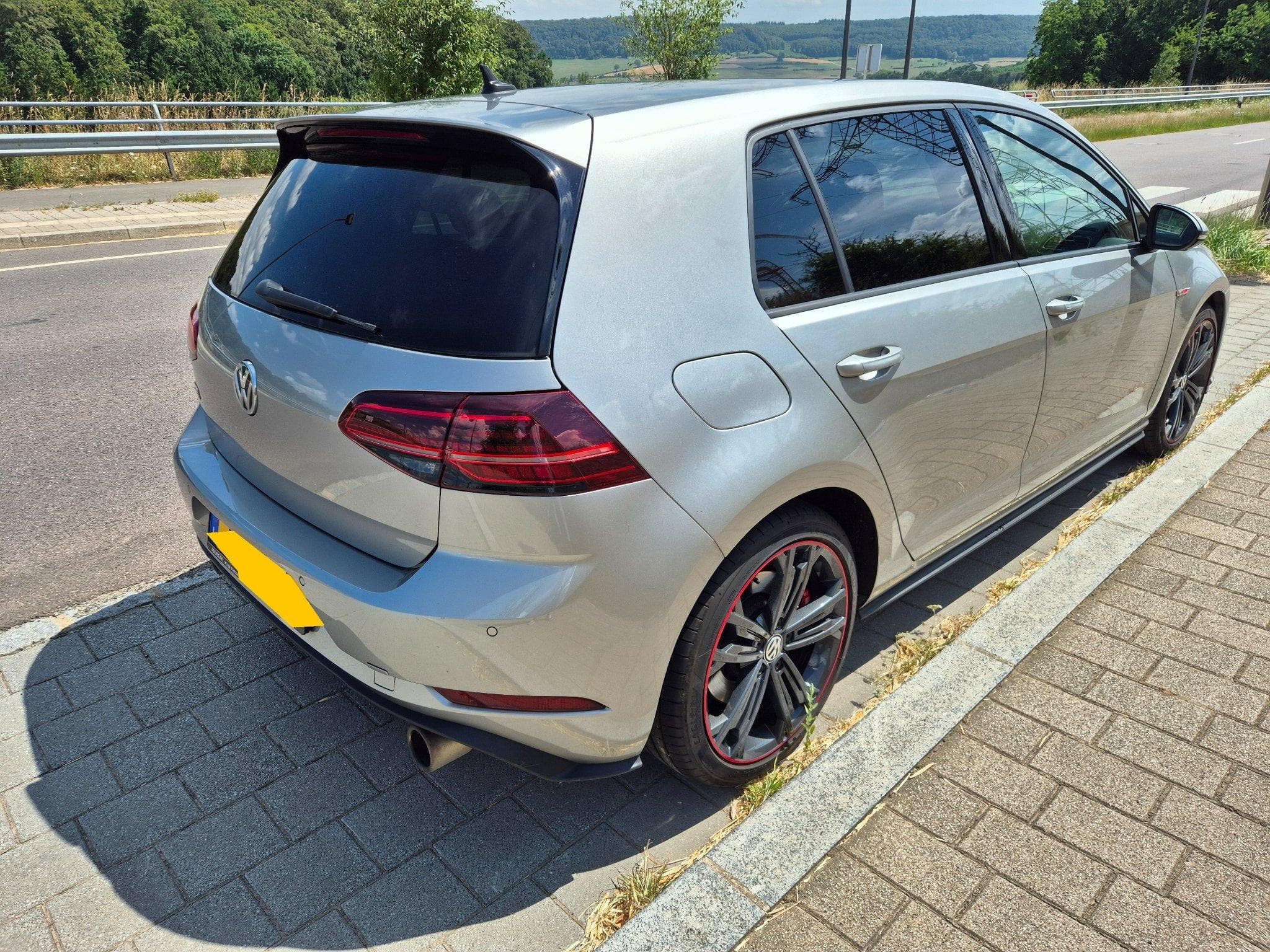 VW Golf VII GTI Performance (2019) - Photo 4