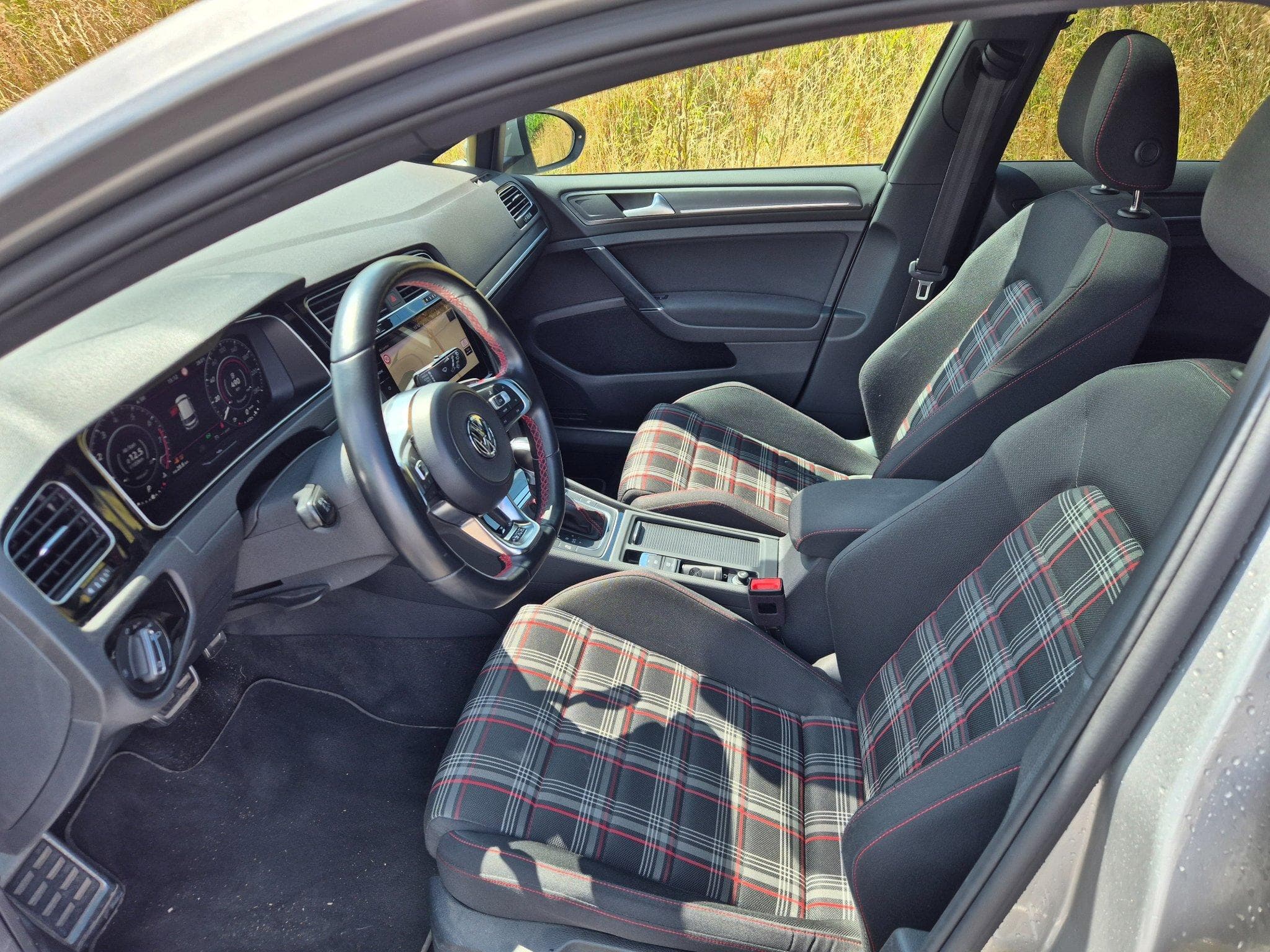 VW Golf VII GTI Performance (2019) - Photo 7