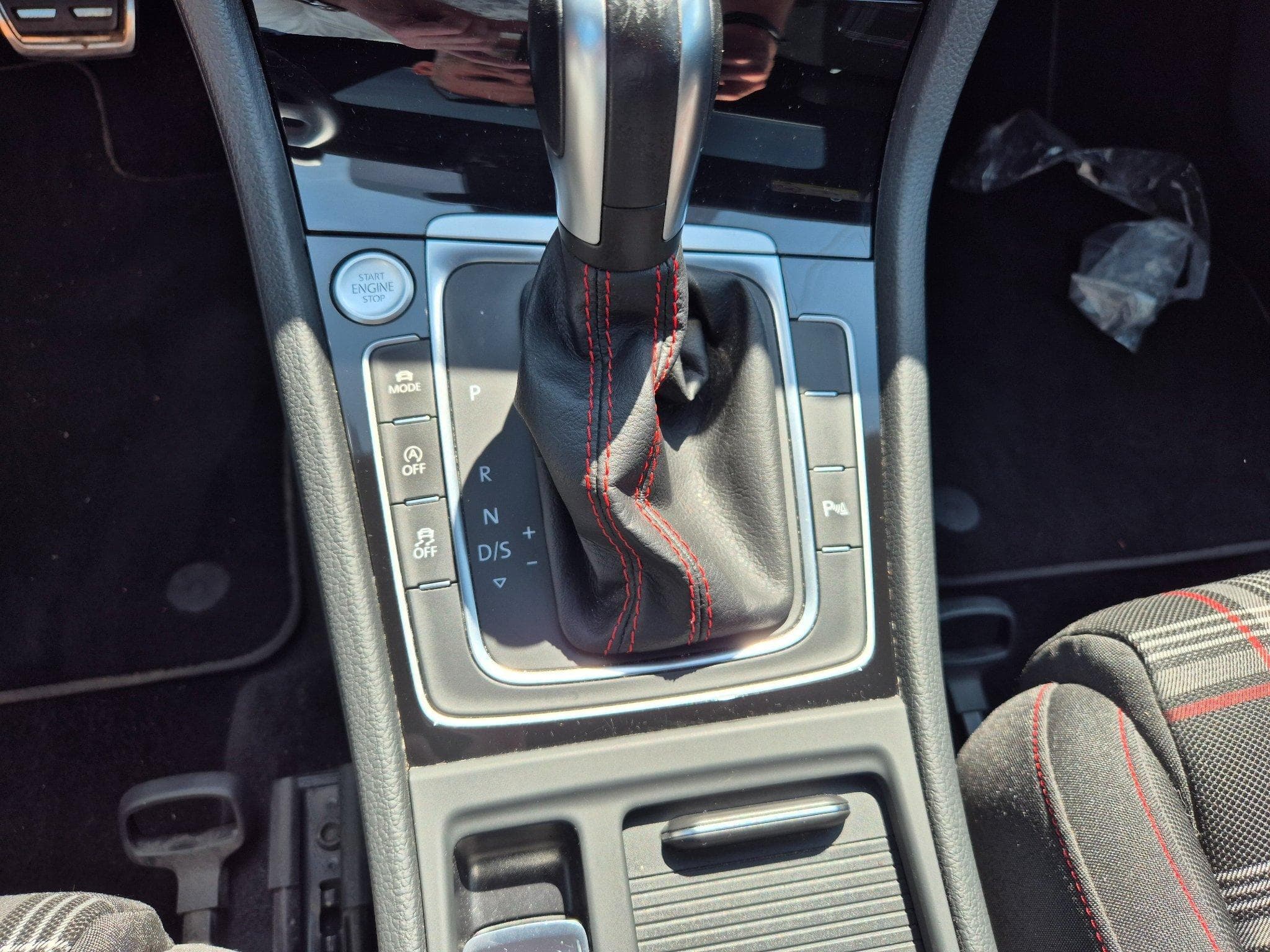 VW Golf VII GTI Performance (2019) - Photo 10