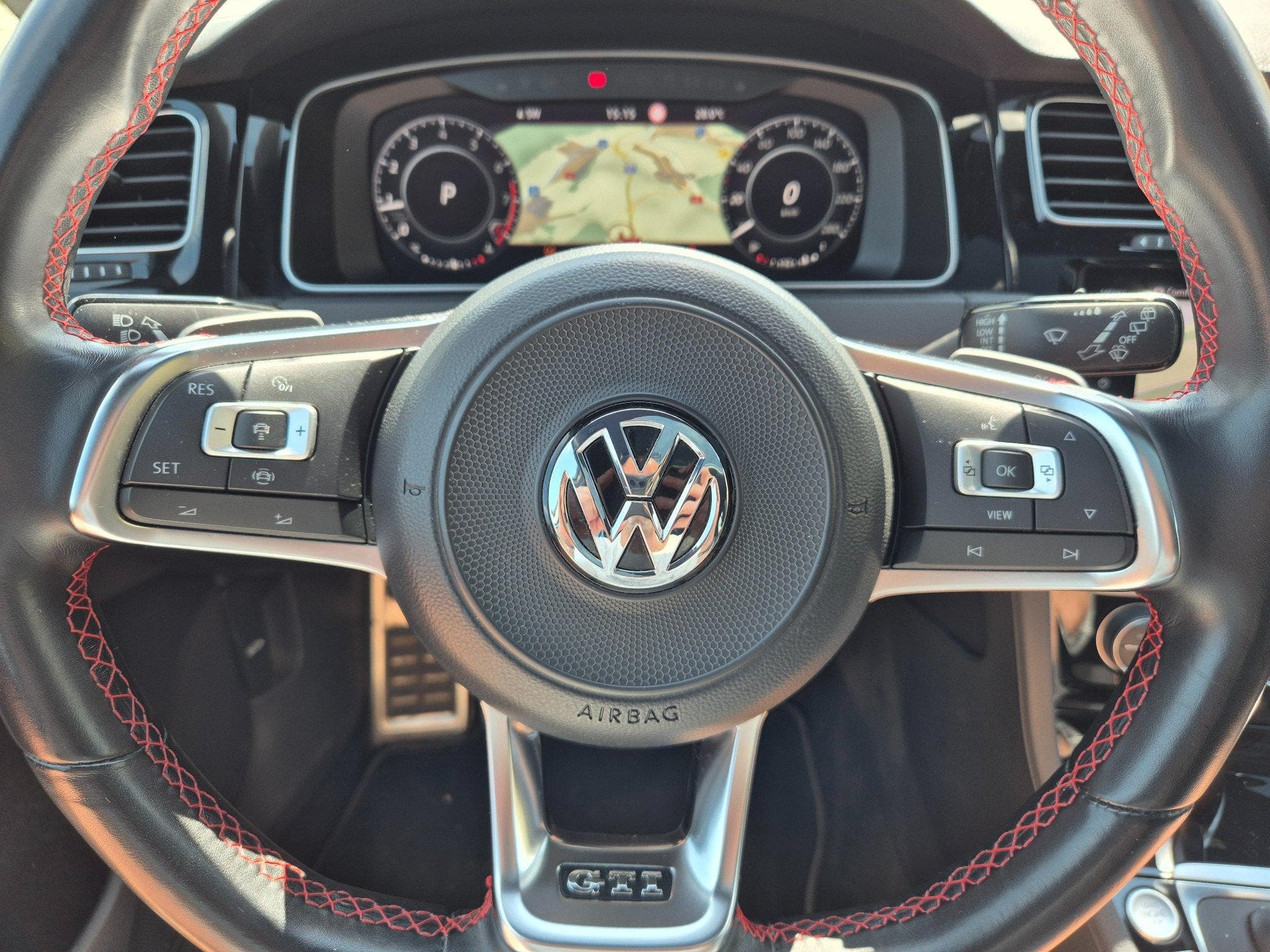 VW Golf VII GTI Performance (2019) - Photo 13