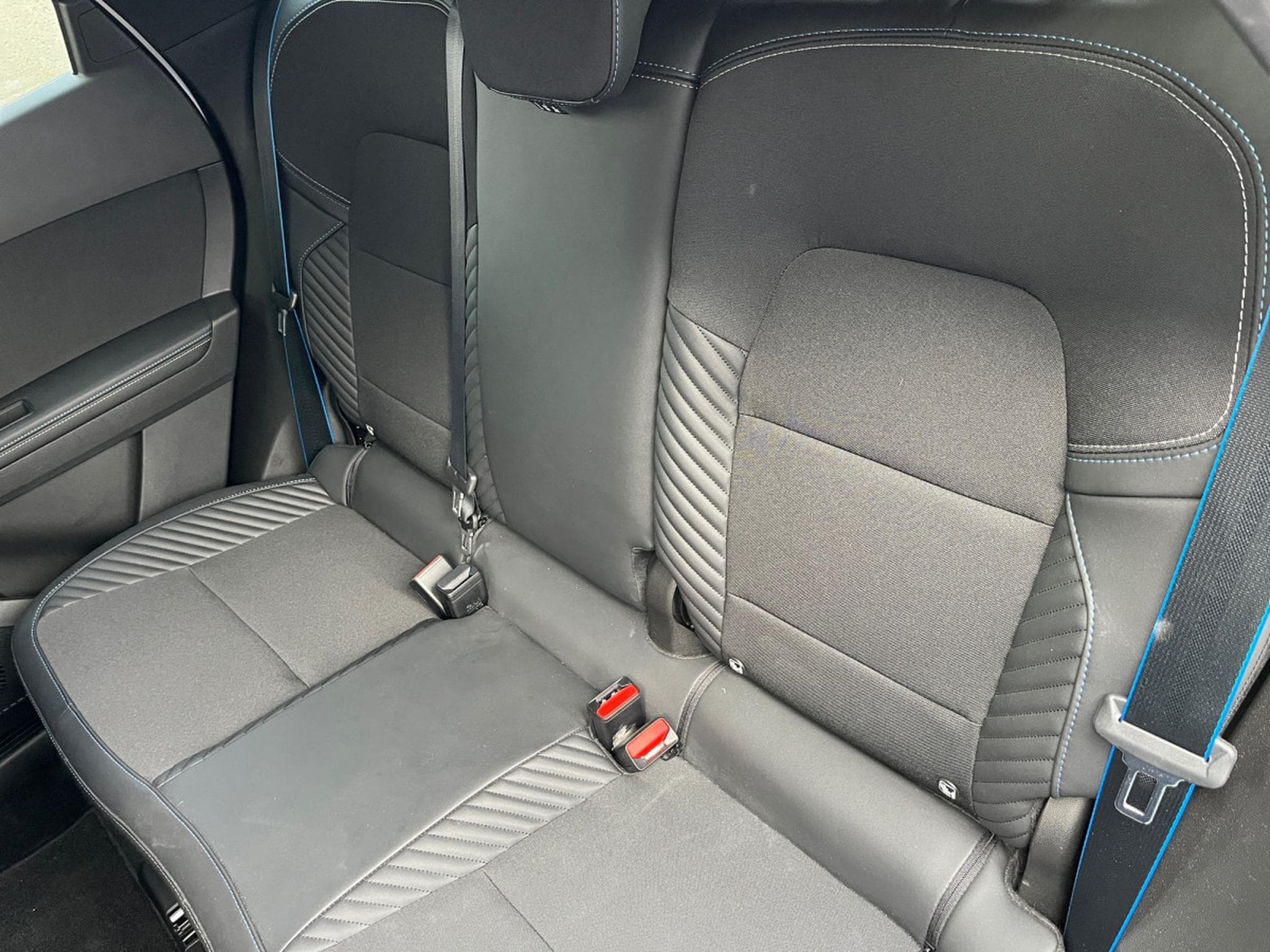 Renault Captur 1.6 Esprit Alpine E-Tech Full Hybrid (2025) - Photo 7