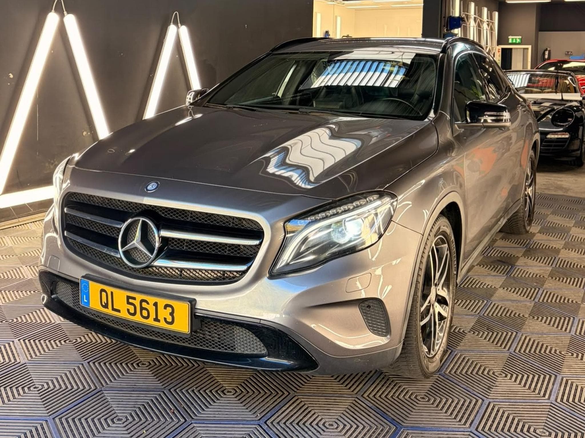 Mercedes GLA 180 CDI BVM6 SENSATION (2015) - Photo 1