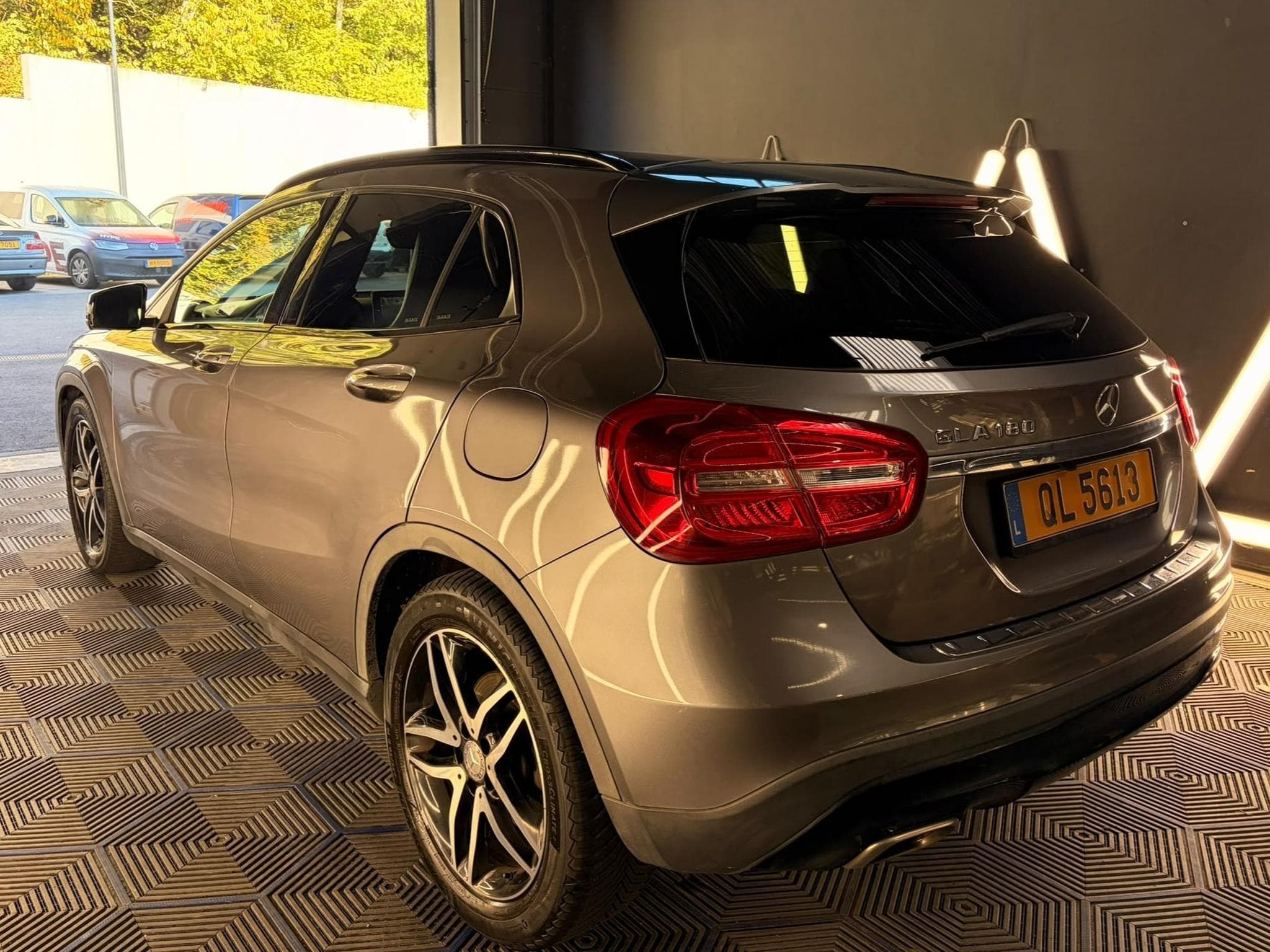 Mercedes GLA 180 CDI BVM6 SENSATION (2015) - Photo 4